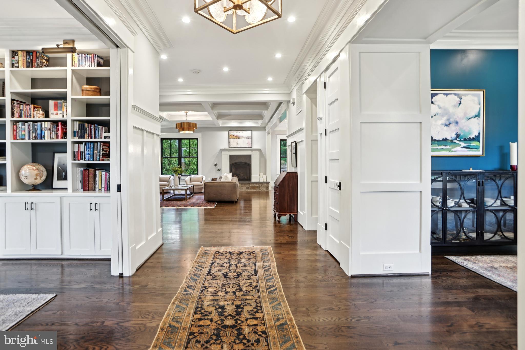 COUNTRY CLUB PARK - Residential