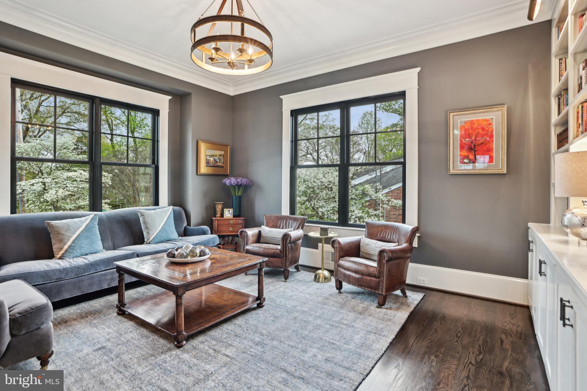 COUNTRY CLUB PARK - Residential