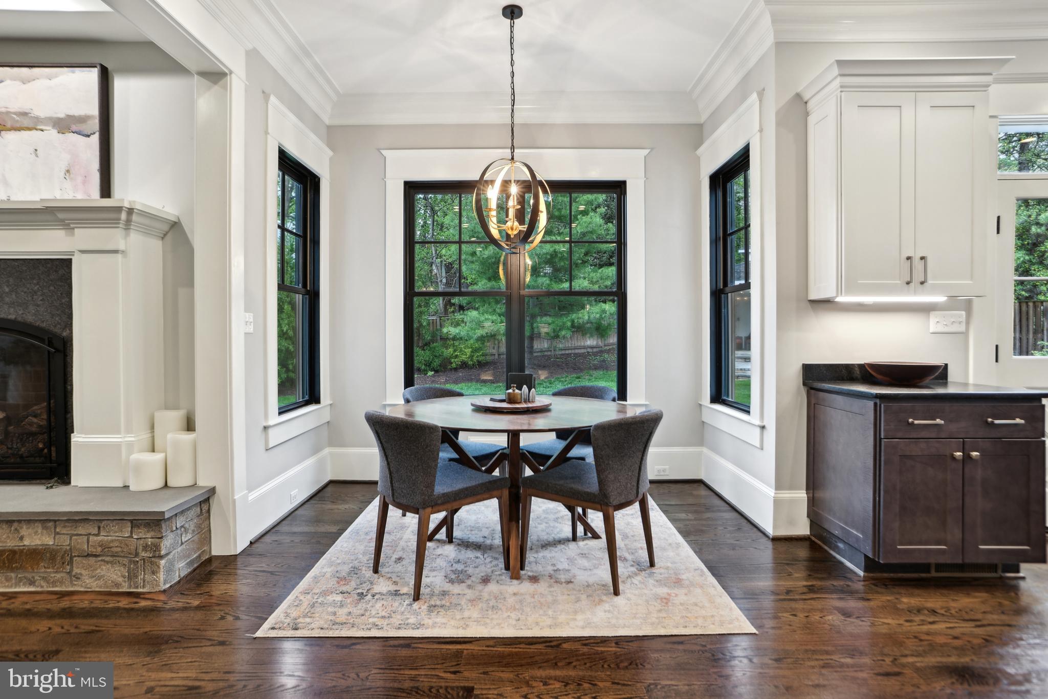 COUNTRY CLUB PARK - Residential