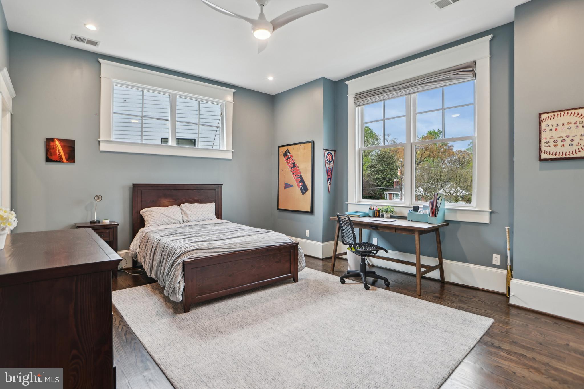 COUNTRY CLUB PARK - Residential