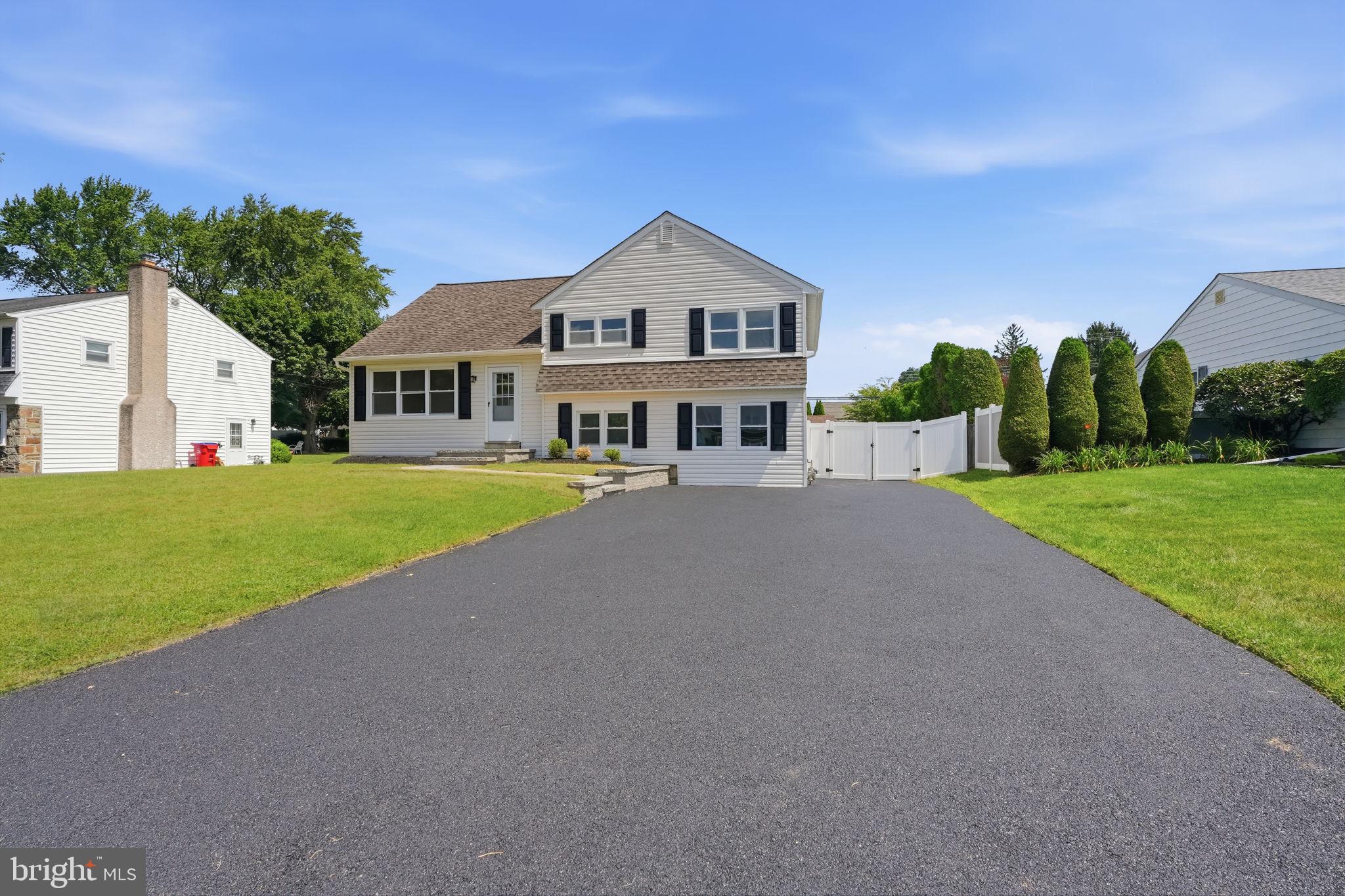 993 RIVIERA ROAD