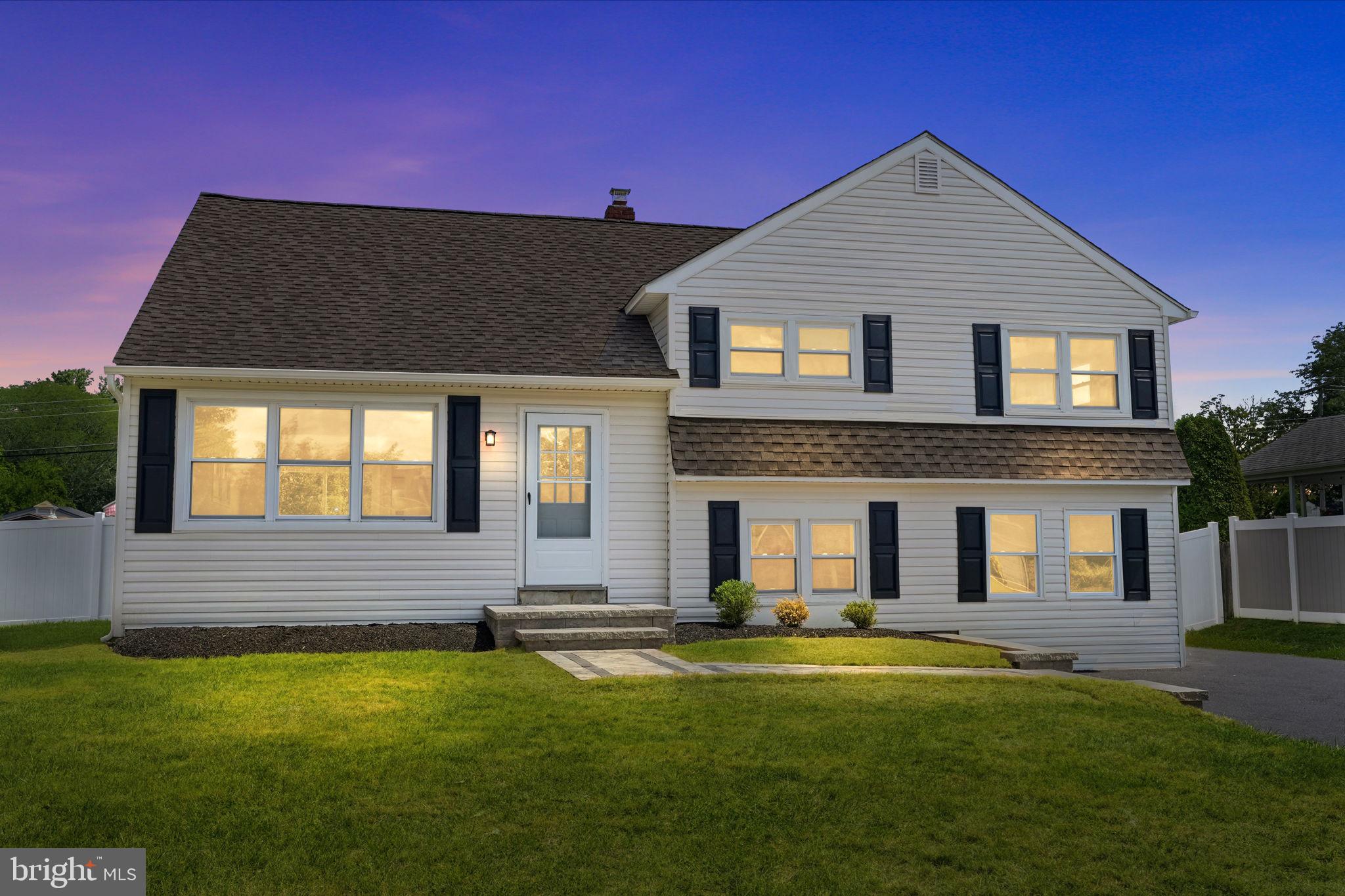 993 RIVIERA ROAD