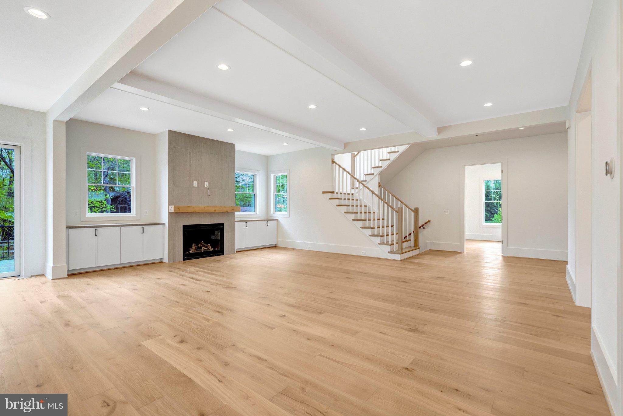 LEE FOREST - Residential