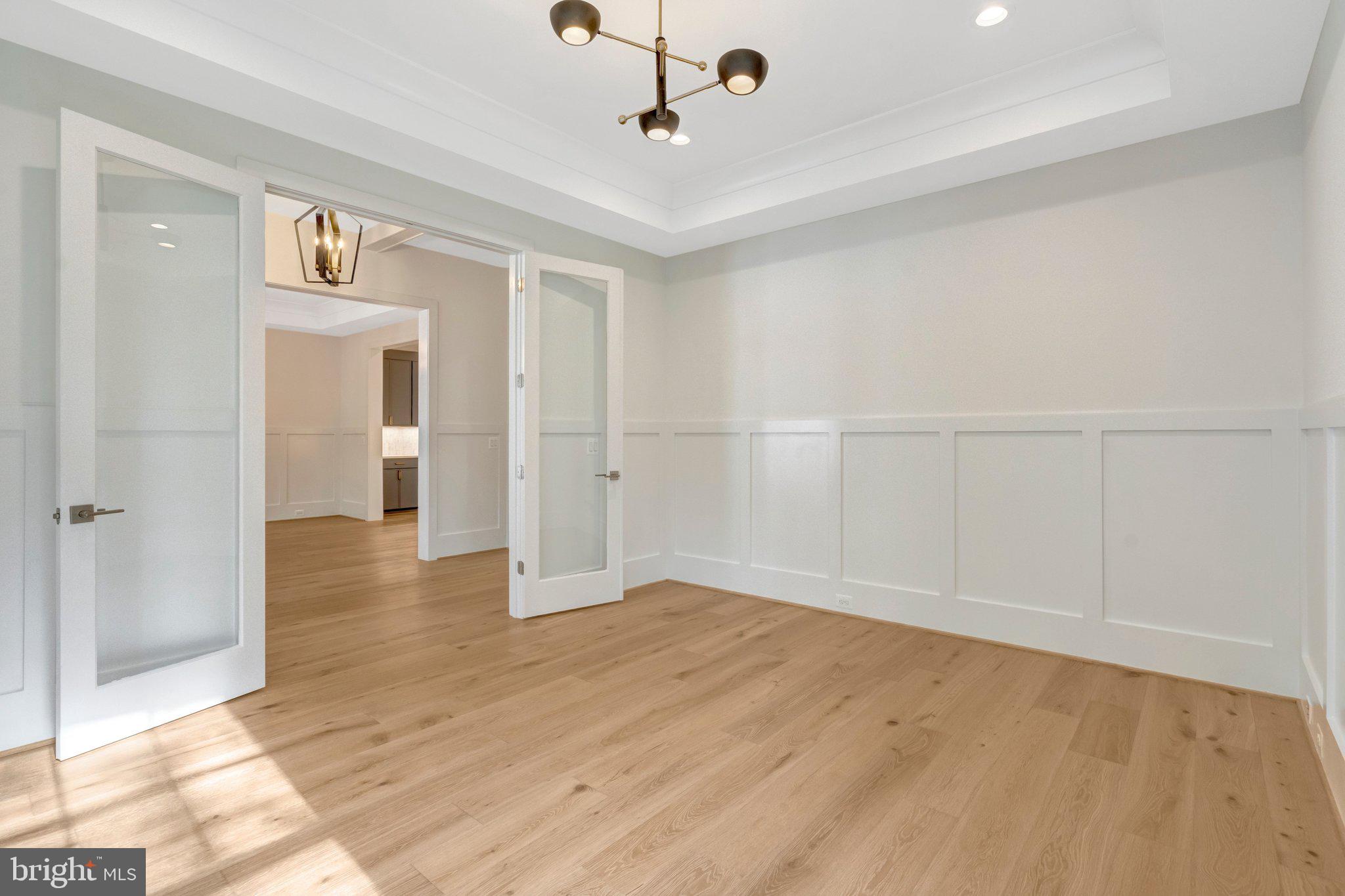 LEE FOREST - Residential