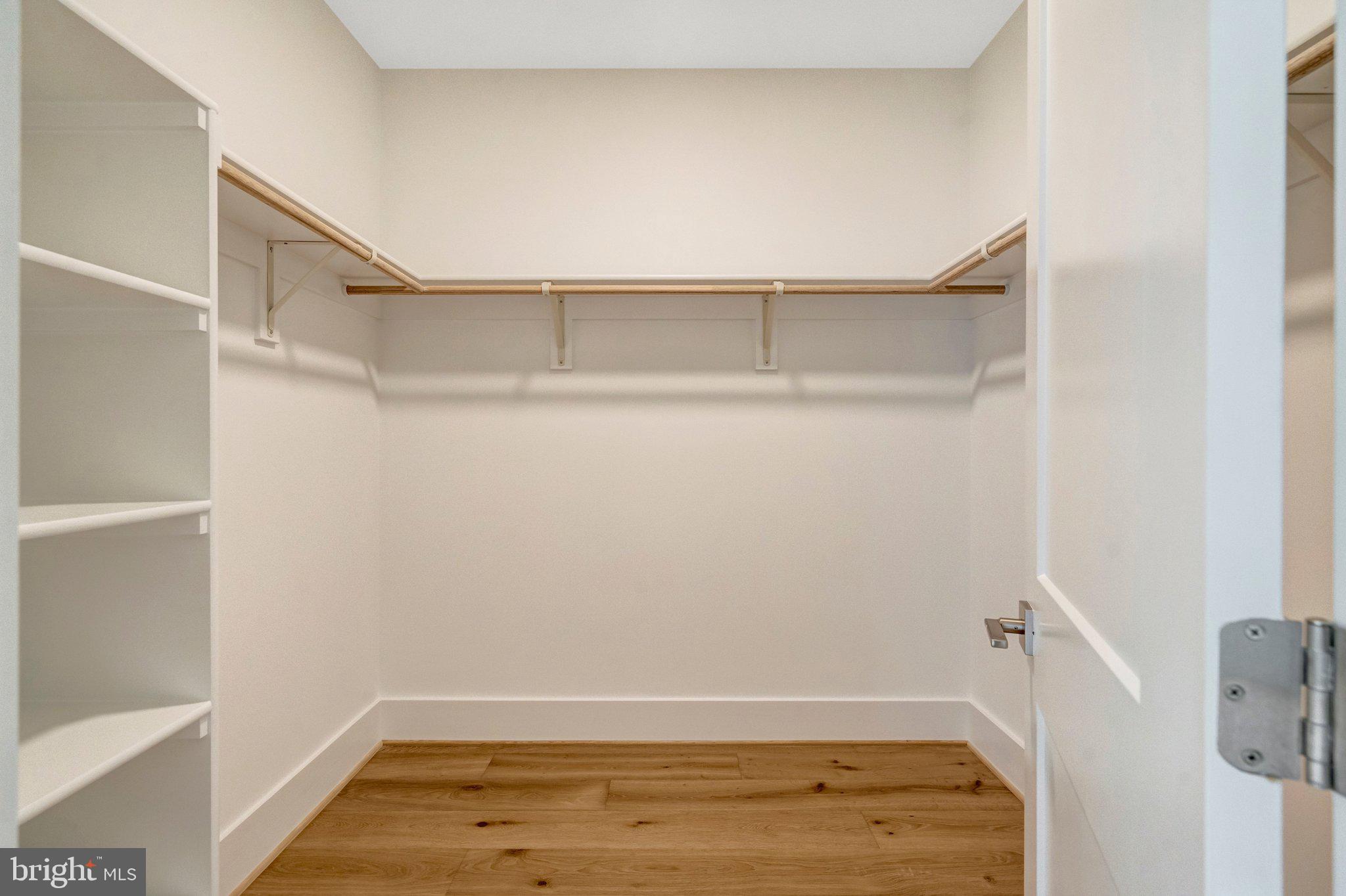 LEE FOREST - Residential