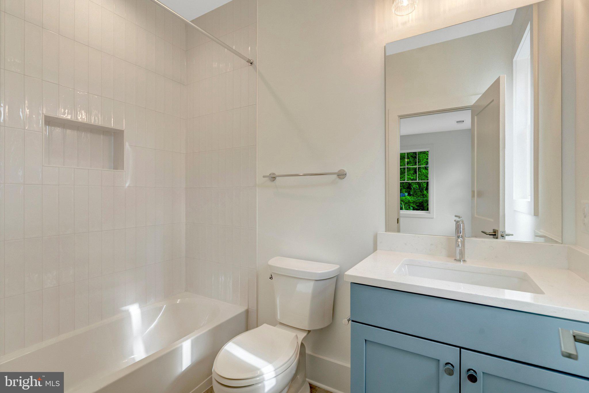 LEE FOREST - Residential