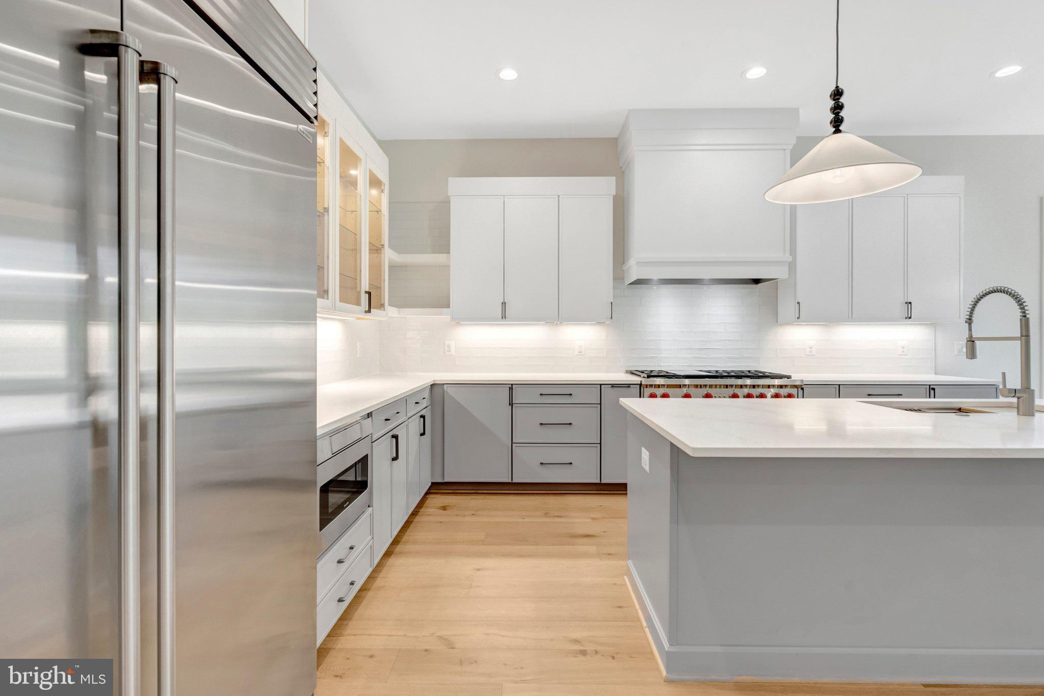 LEE FOREST - Residential