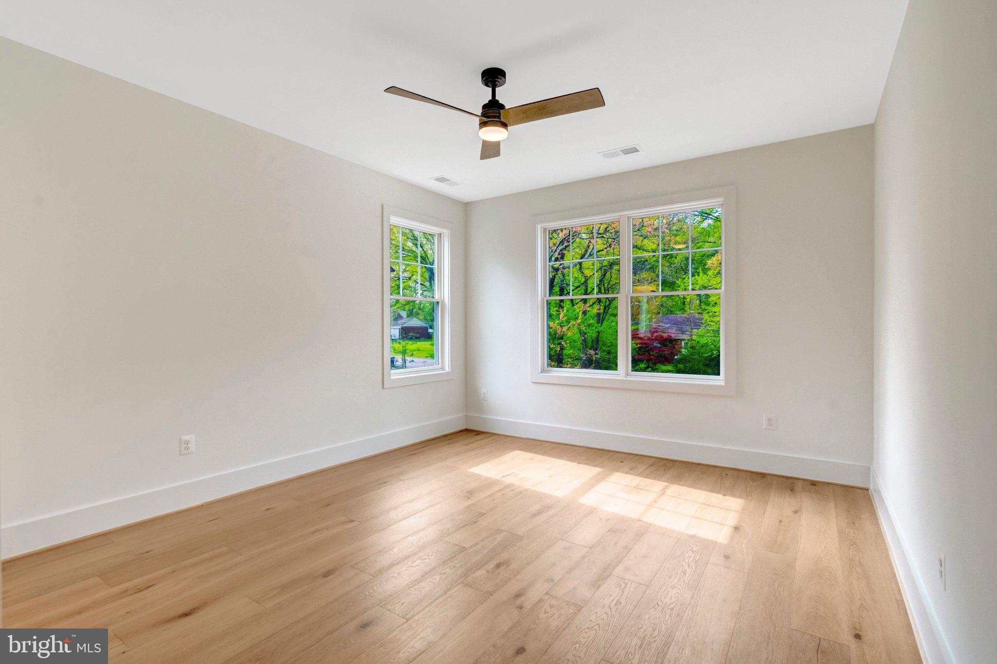 LEE FOREST - Residential