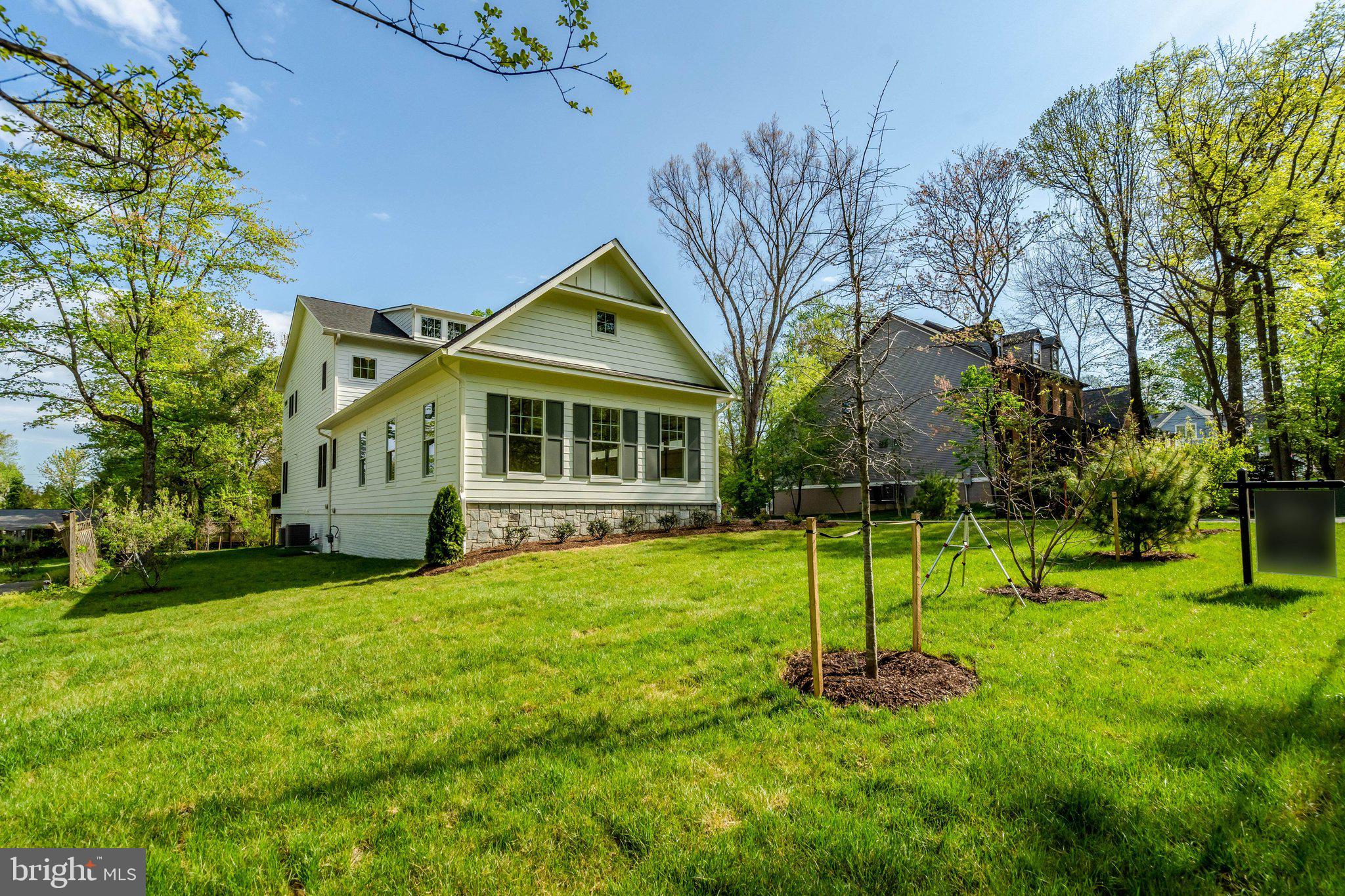 LEE FOREST - Residential