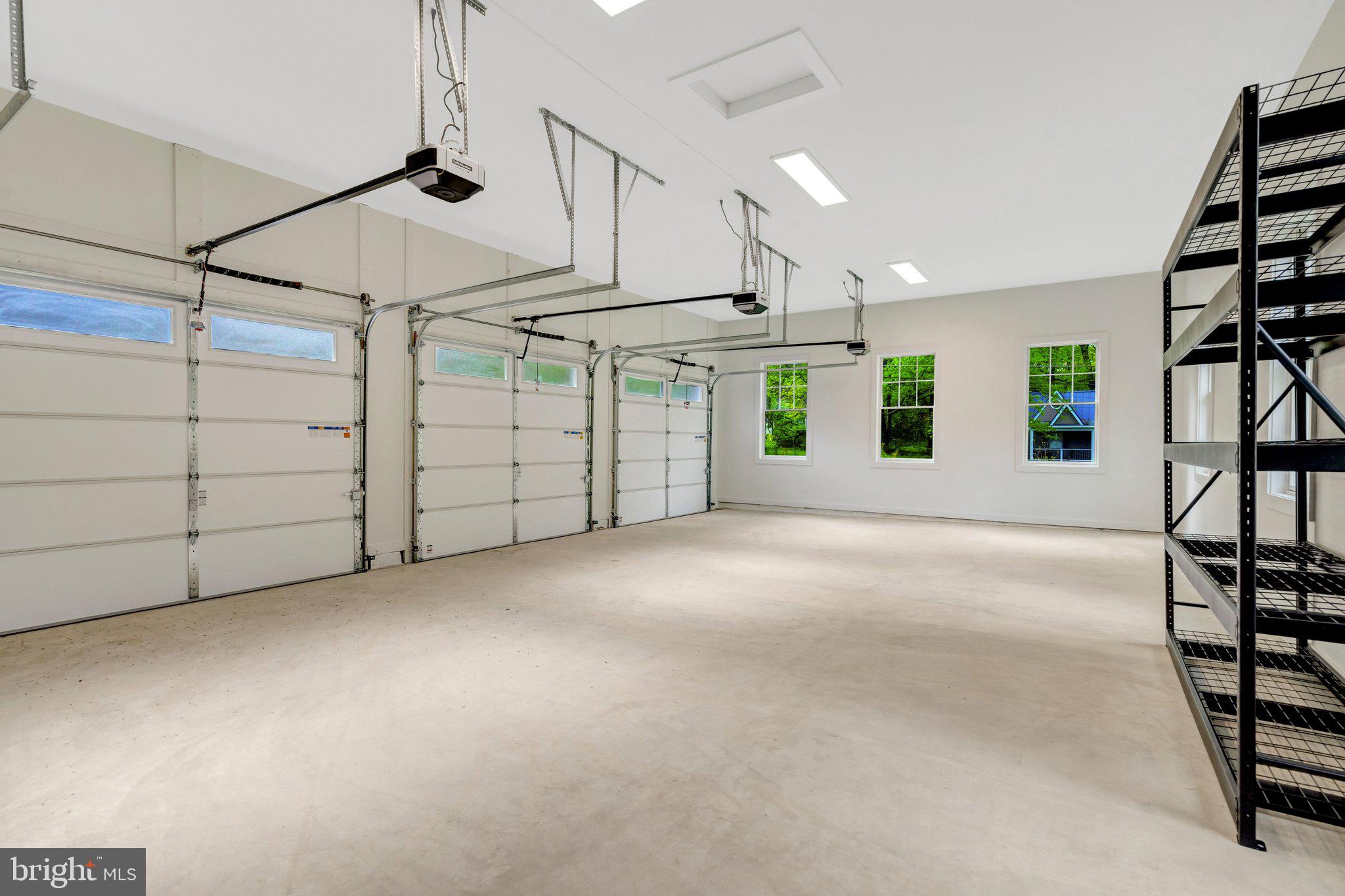 LEE FOREST - Residential