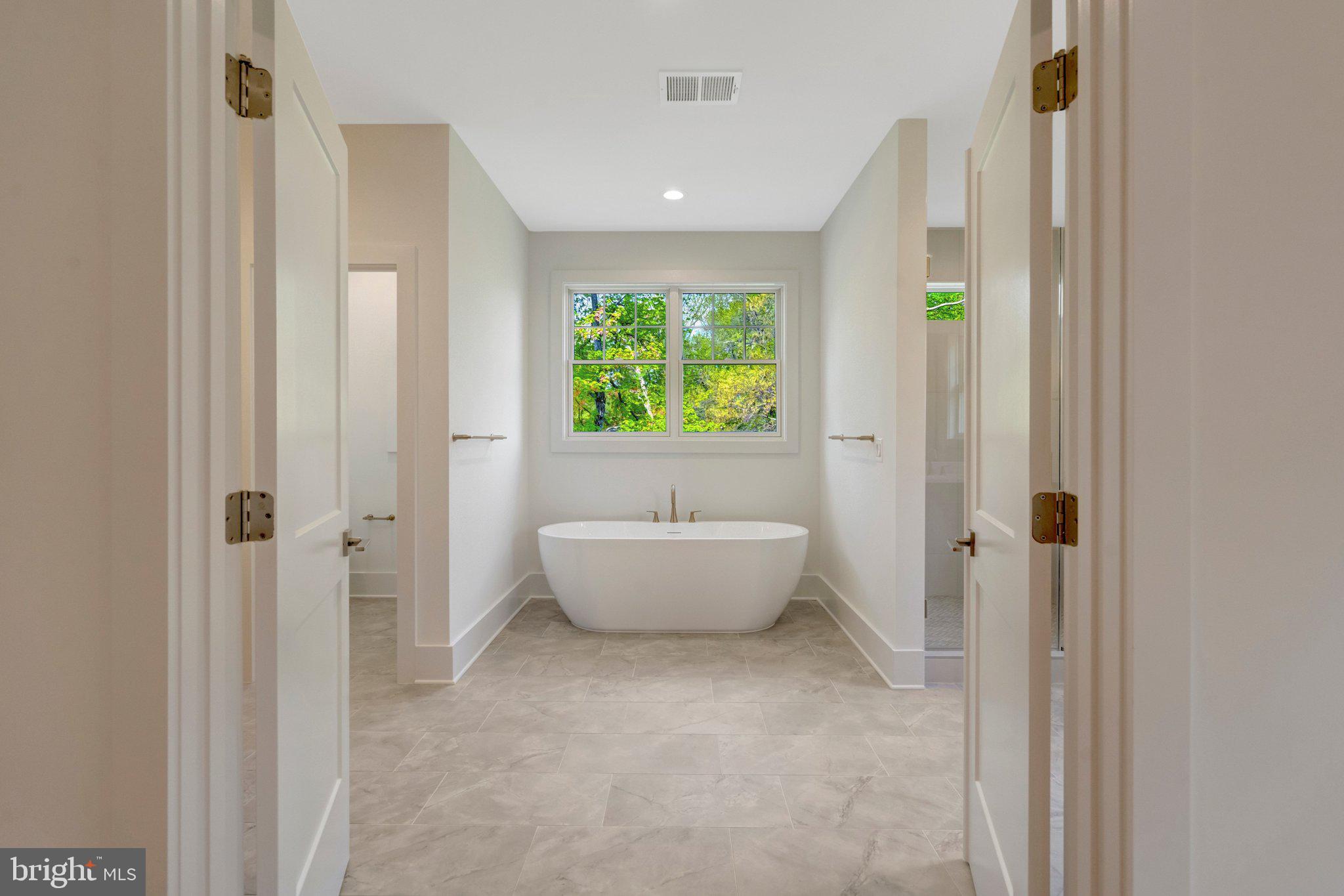 LEE FOREST - Residential