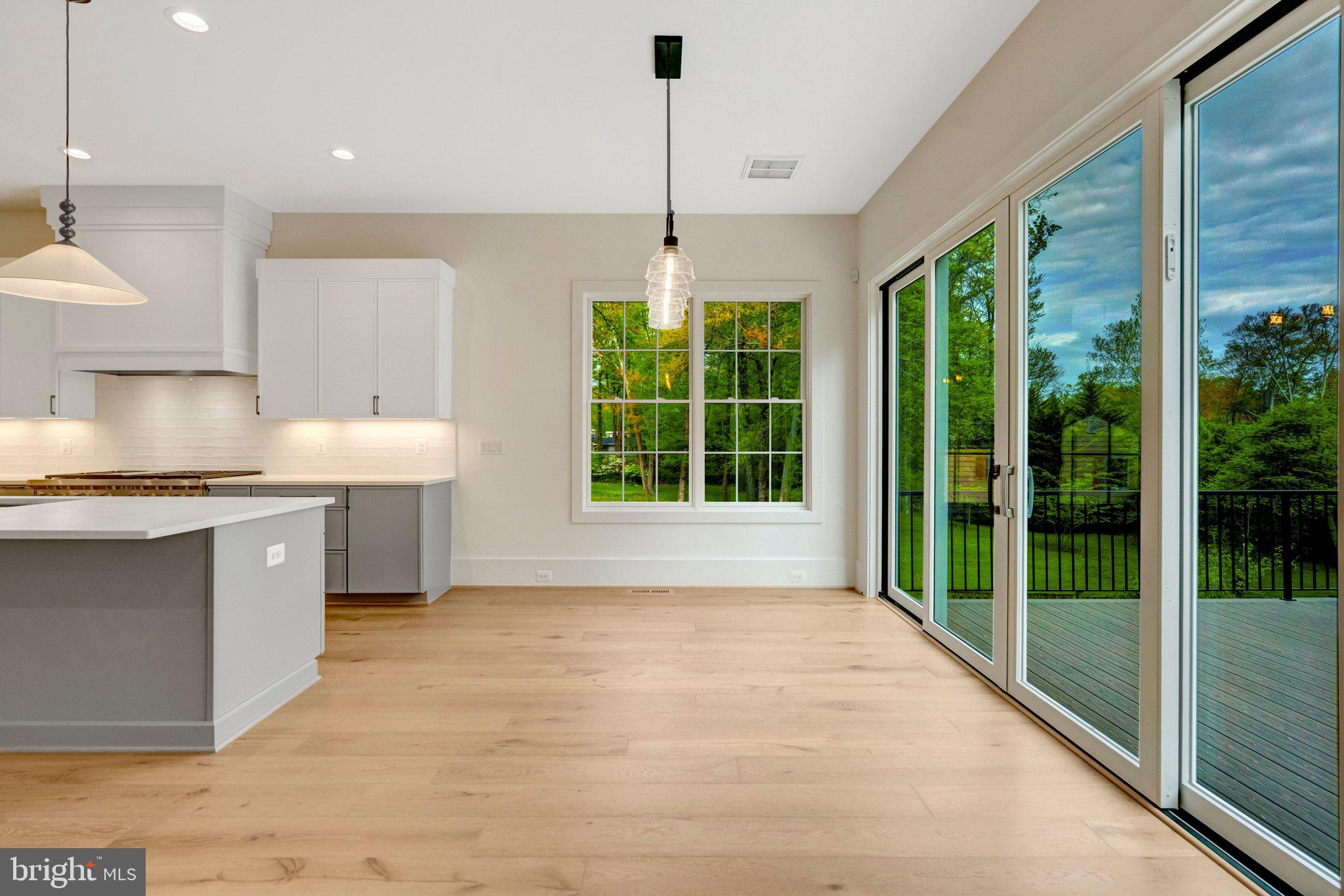 LEE FOREST - Residential