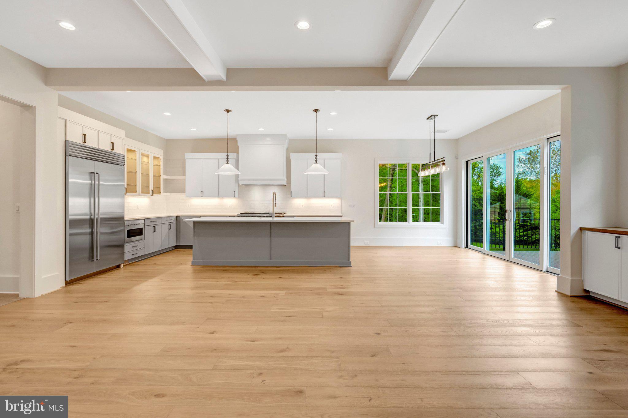 LEE FOREST - Residential