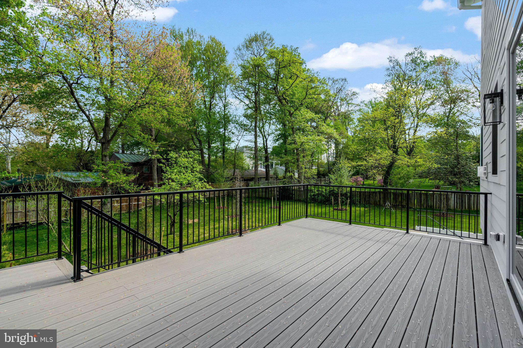 LEE FOREST - Residential