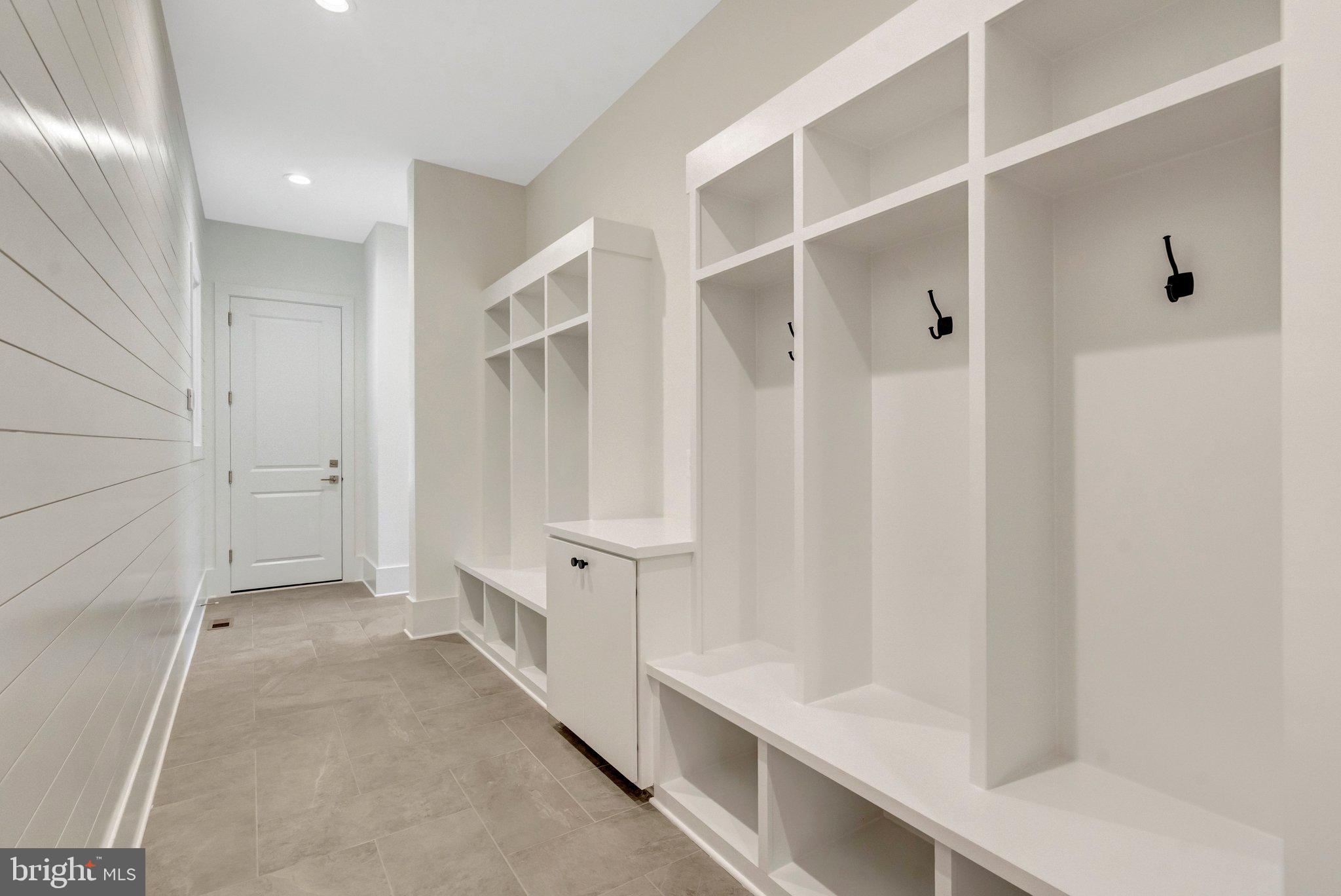 LEE FOREST - Residential