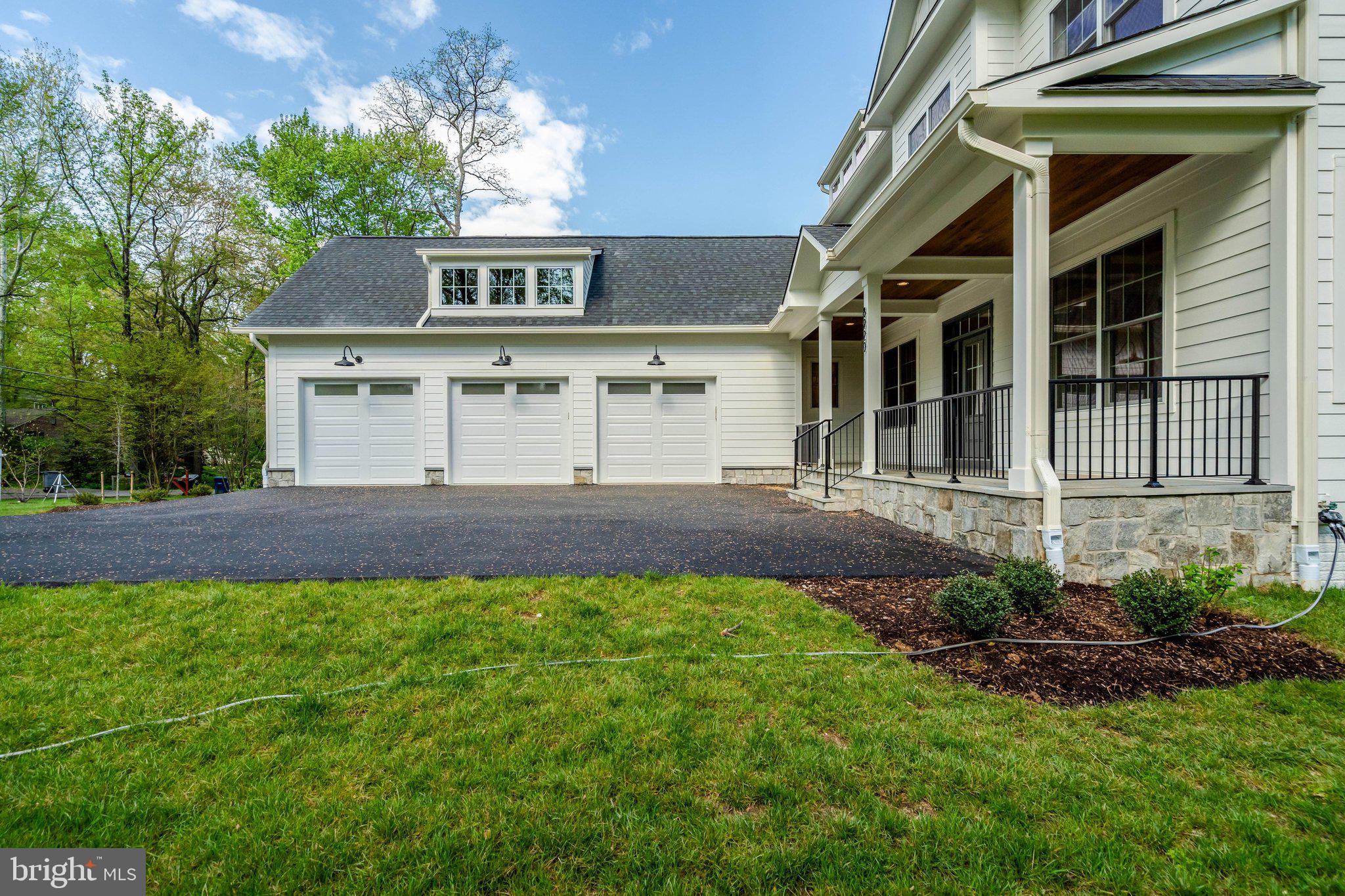 LEE FOREST - Residential