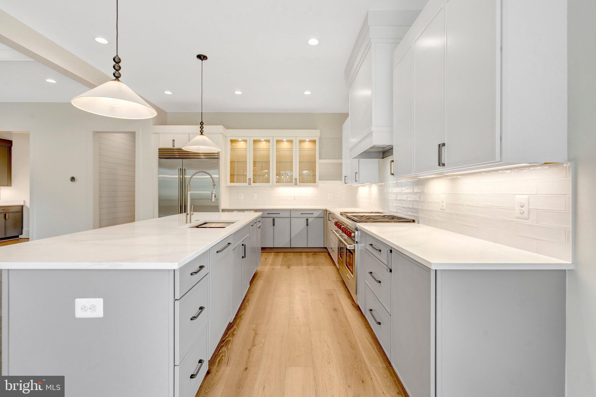 LEE FOREST - Residential