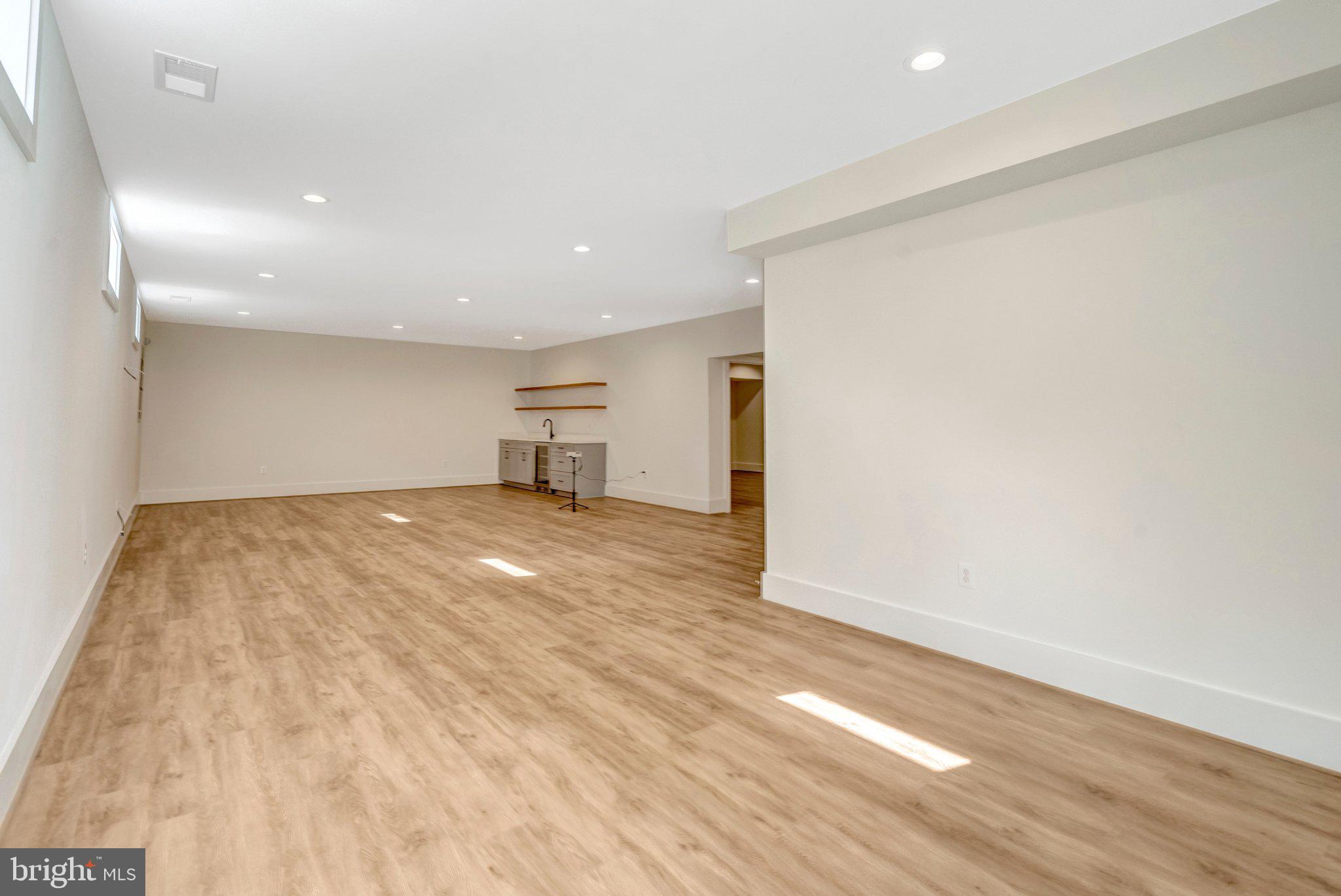 LEE FOREST - Residential