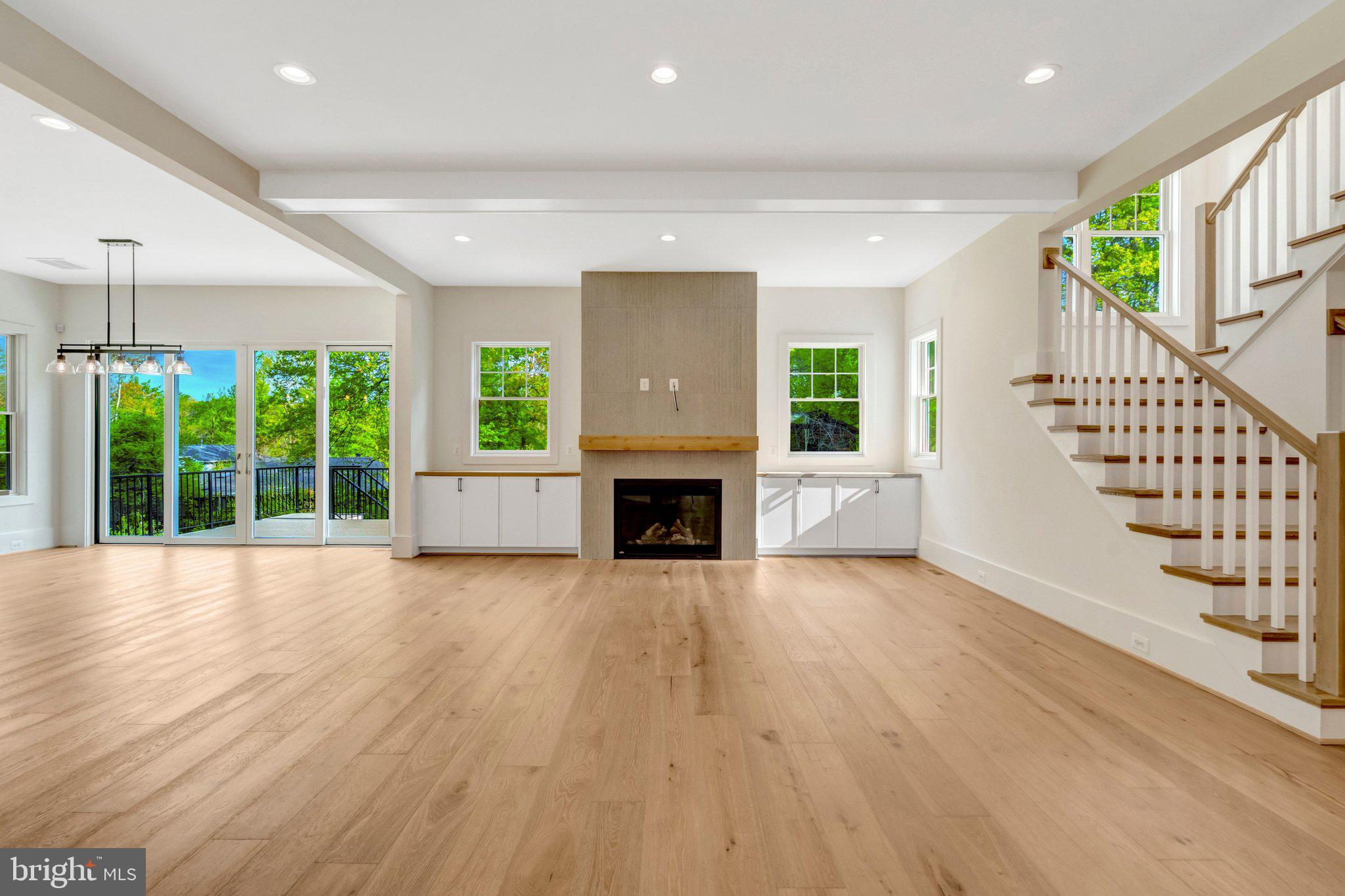 LEE FOREST - Residential