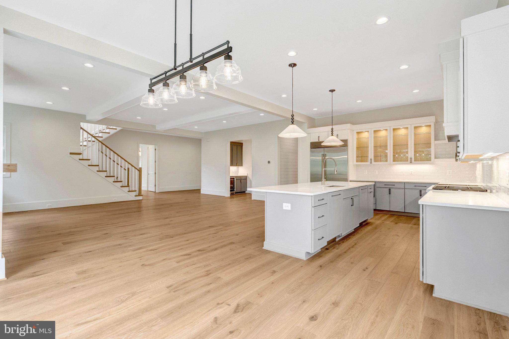 LEE FOREST - Residential