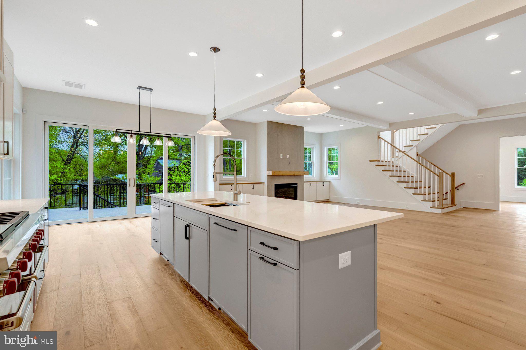 LEE FOREST - Residential