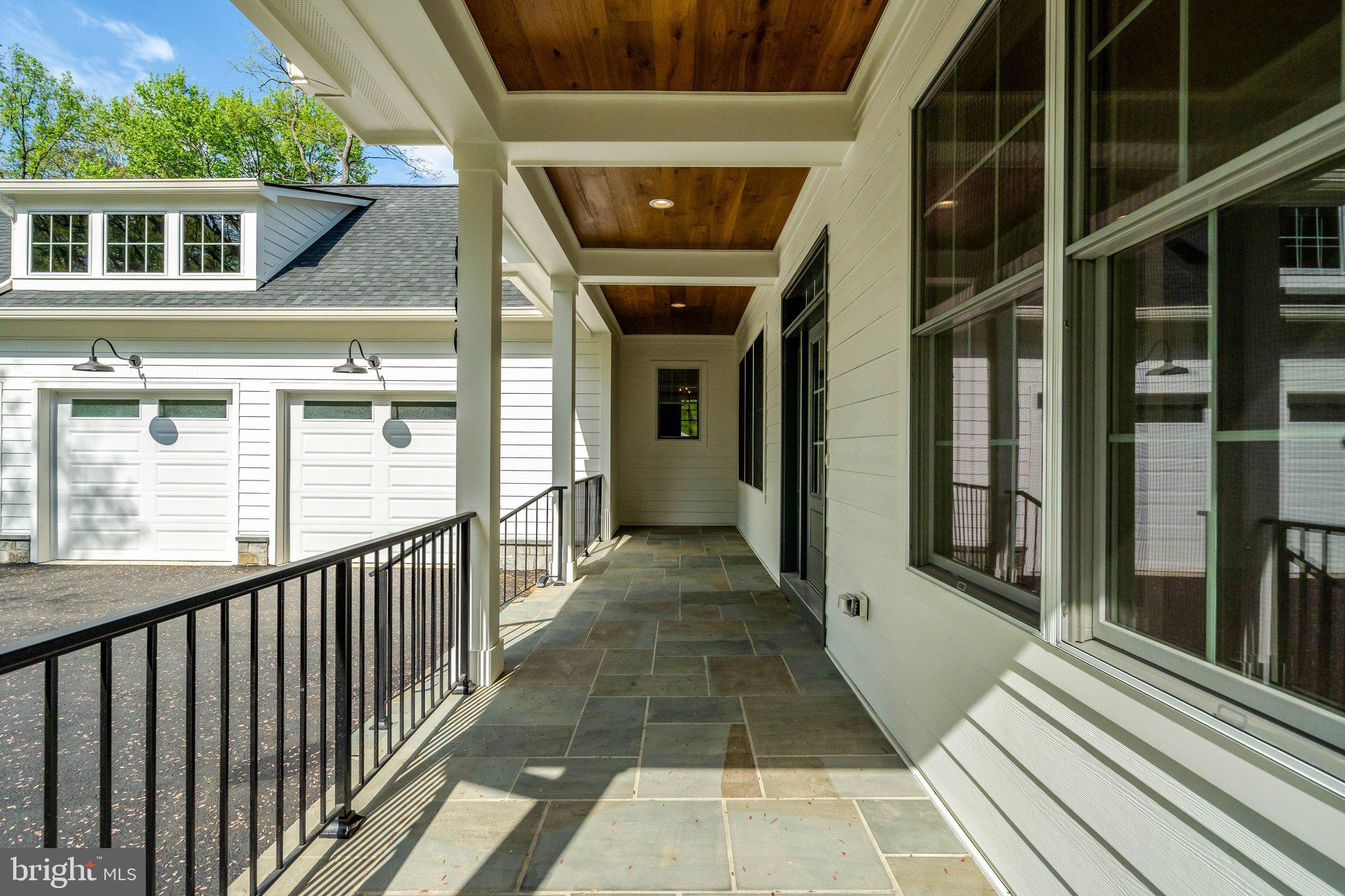 LEE FOREST - Residential