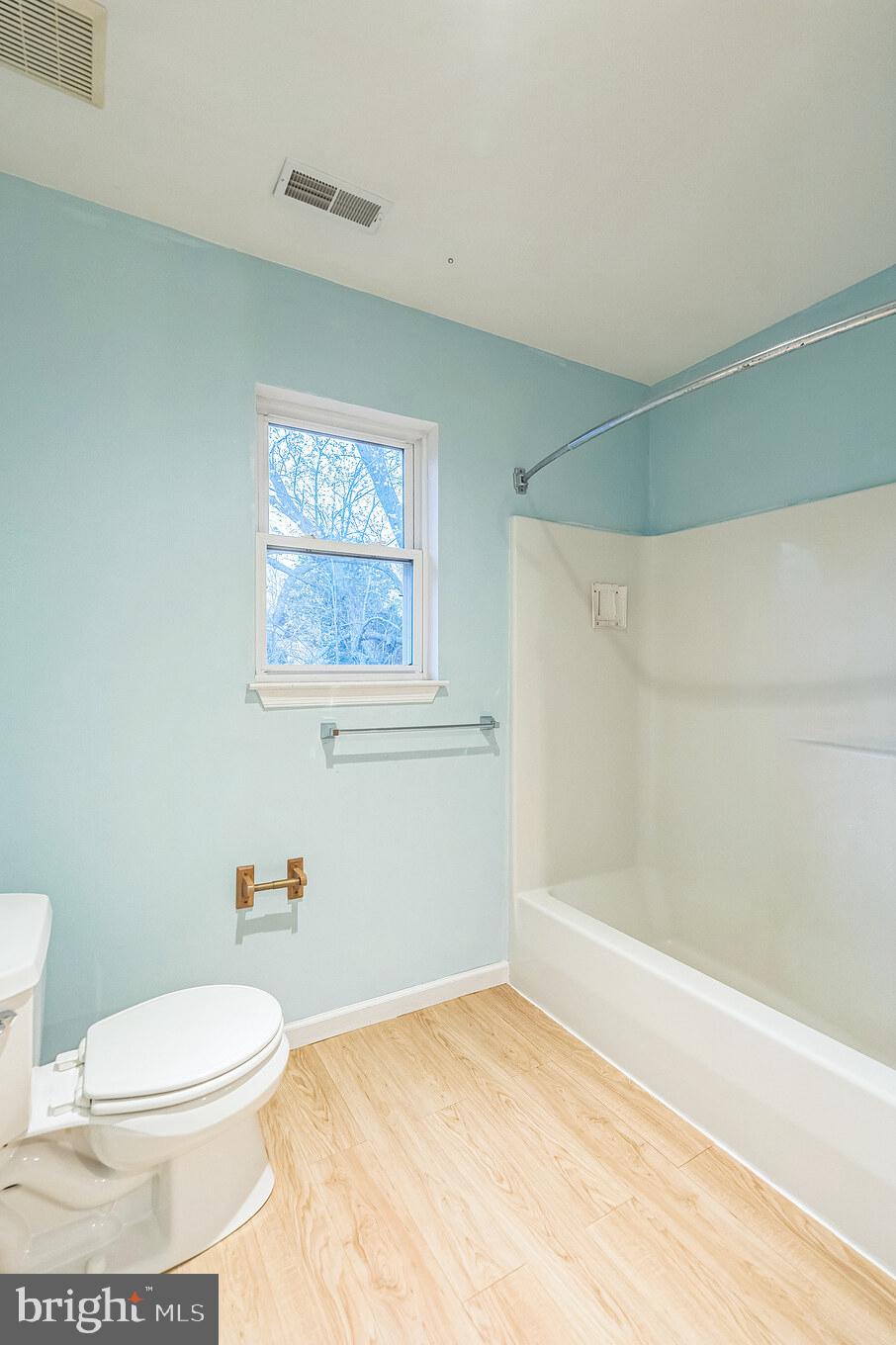 HILLSMERE SHORES - Residential