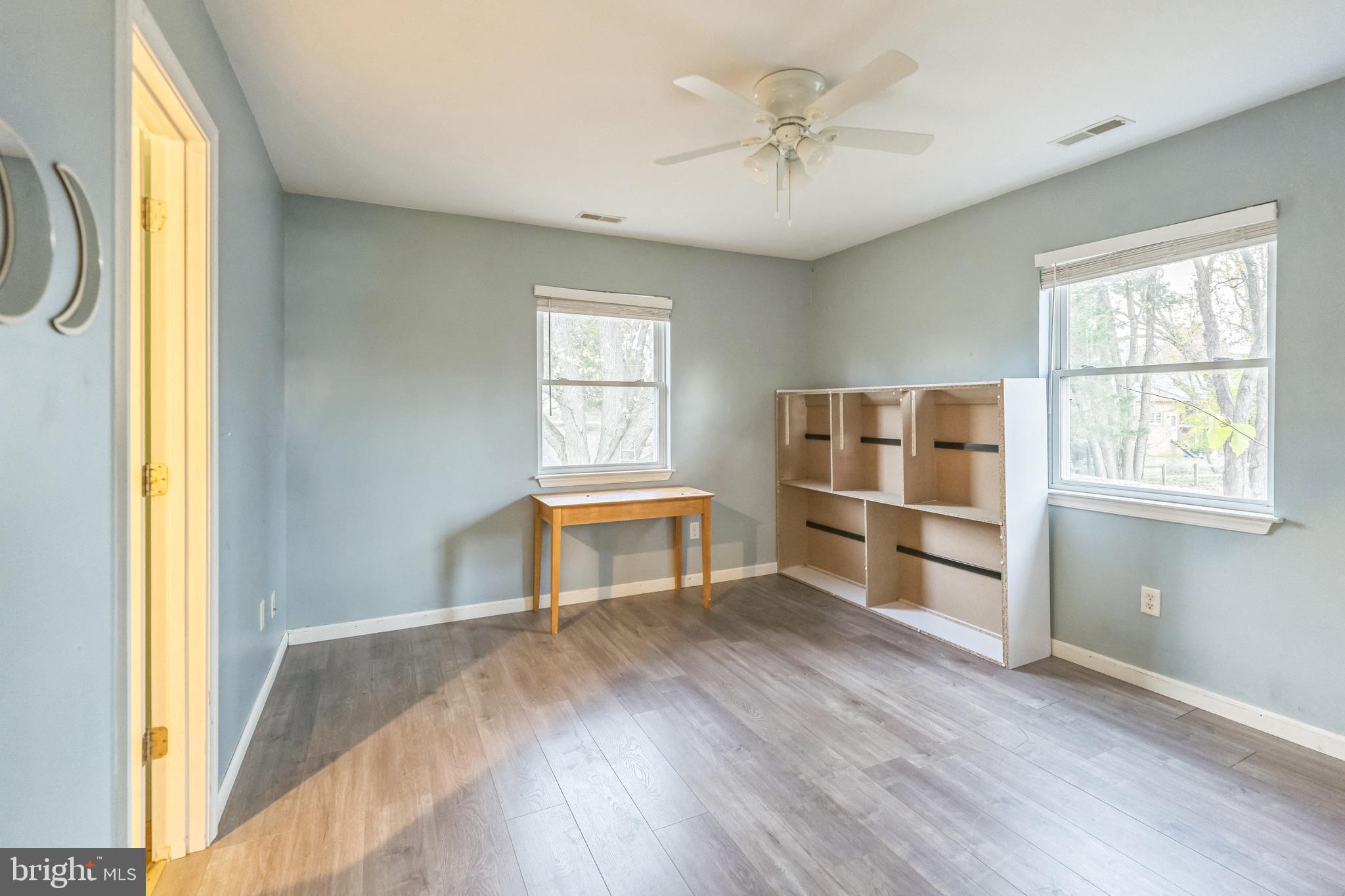 HILLSMERE SHORES - Residential