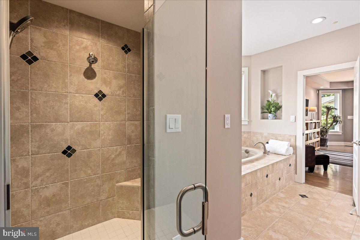 COLT'S RUN - Residential