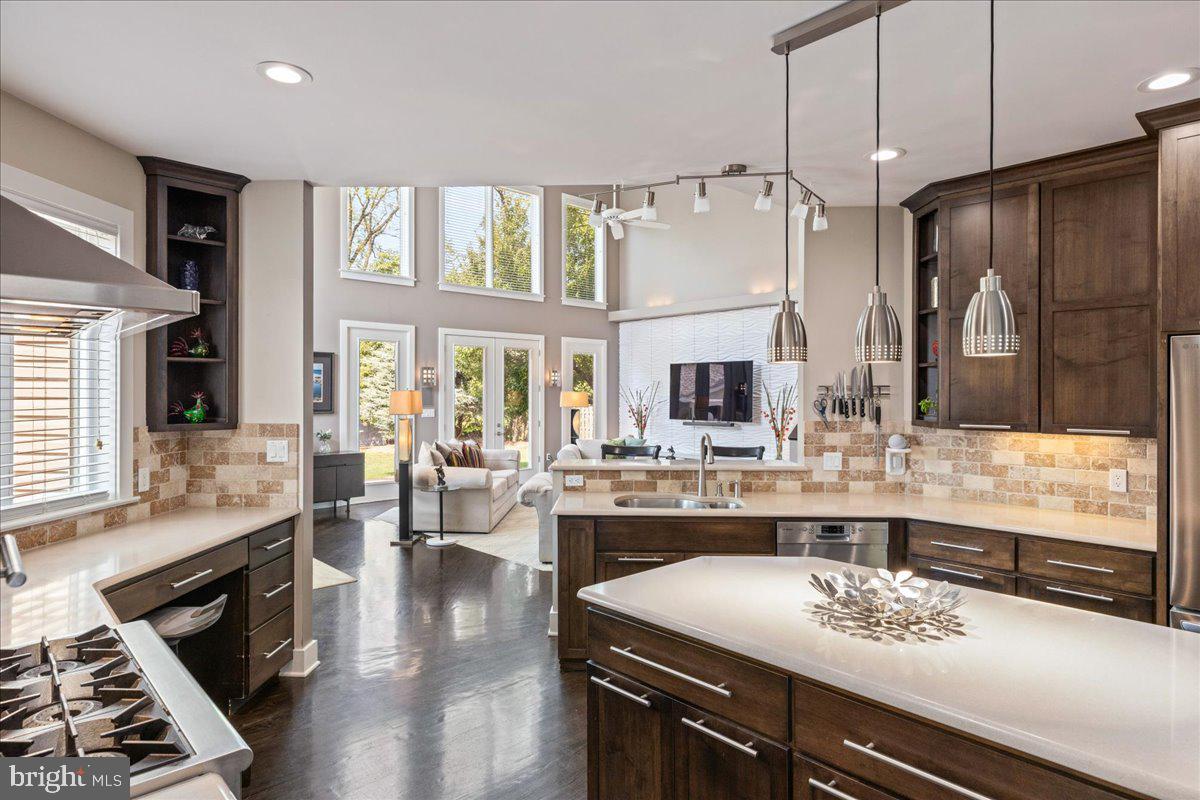 COLT'S RUN - Residential