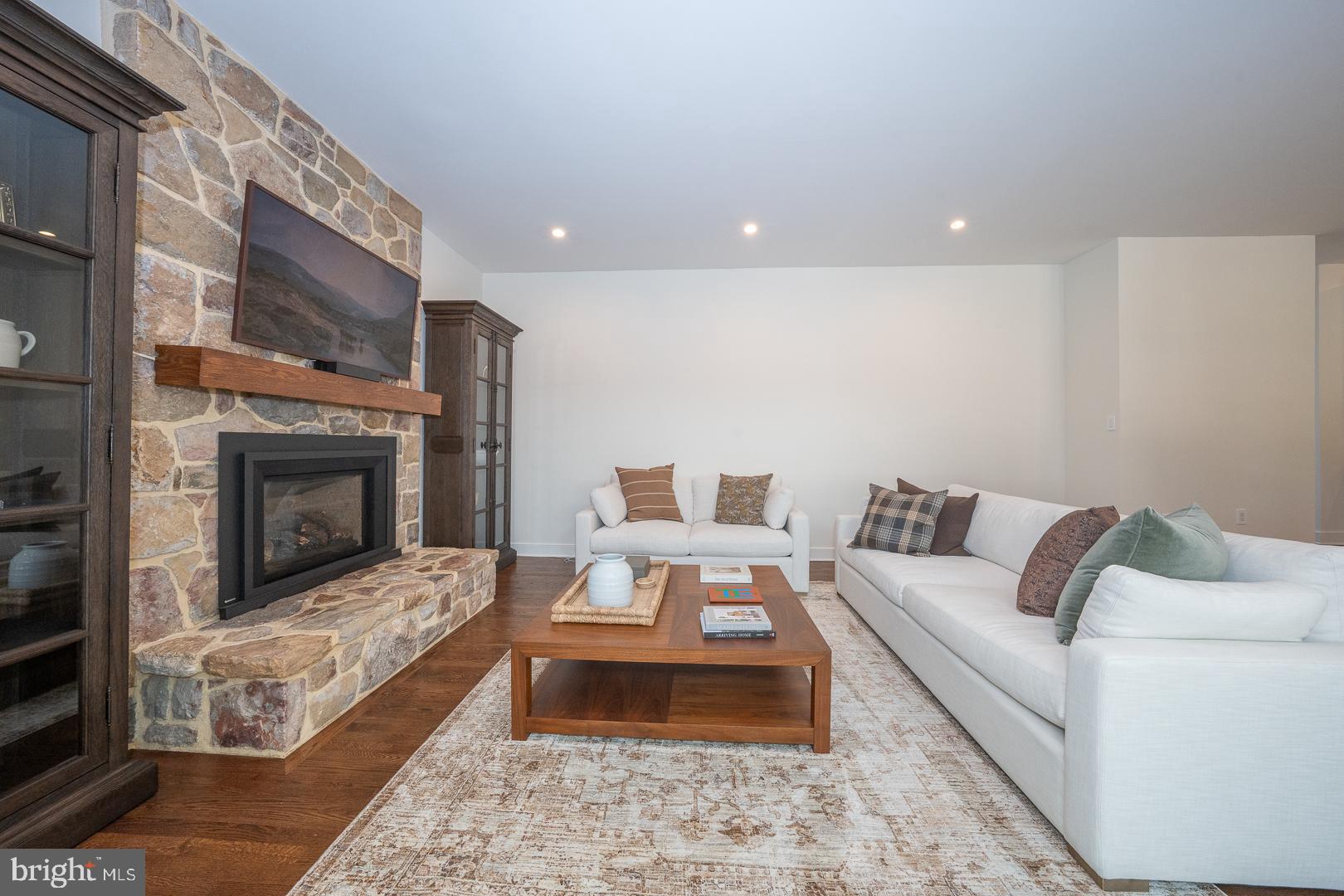 BRITTANY - Residential