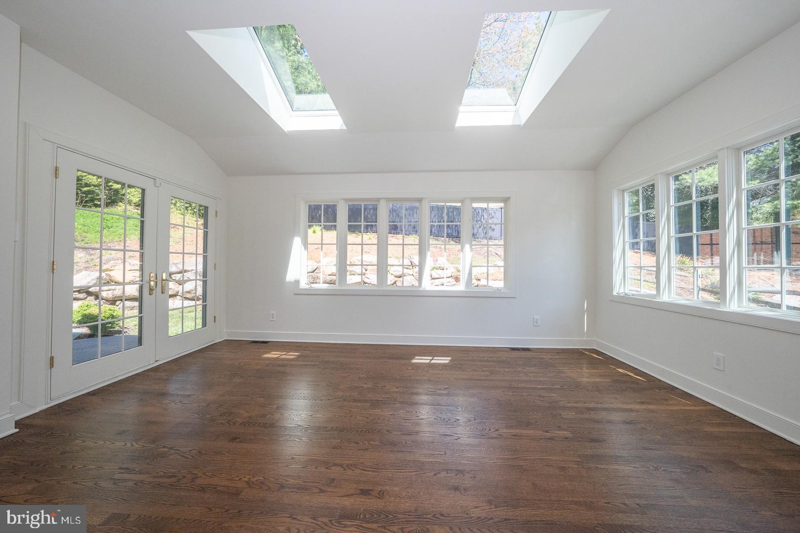 BRITTANY - Residential