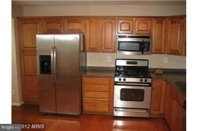 EAGLES LANDING AT WATERS EDGE - Residential