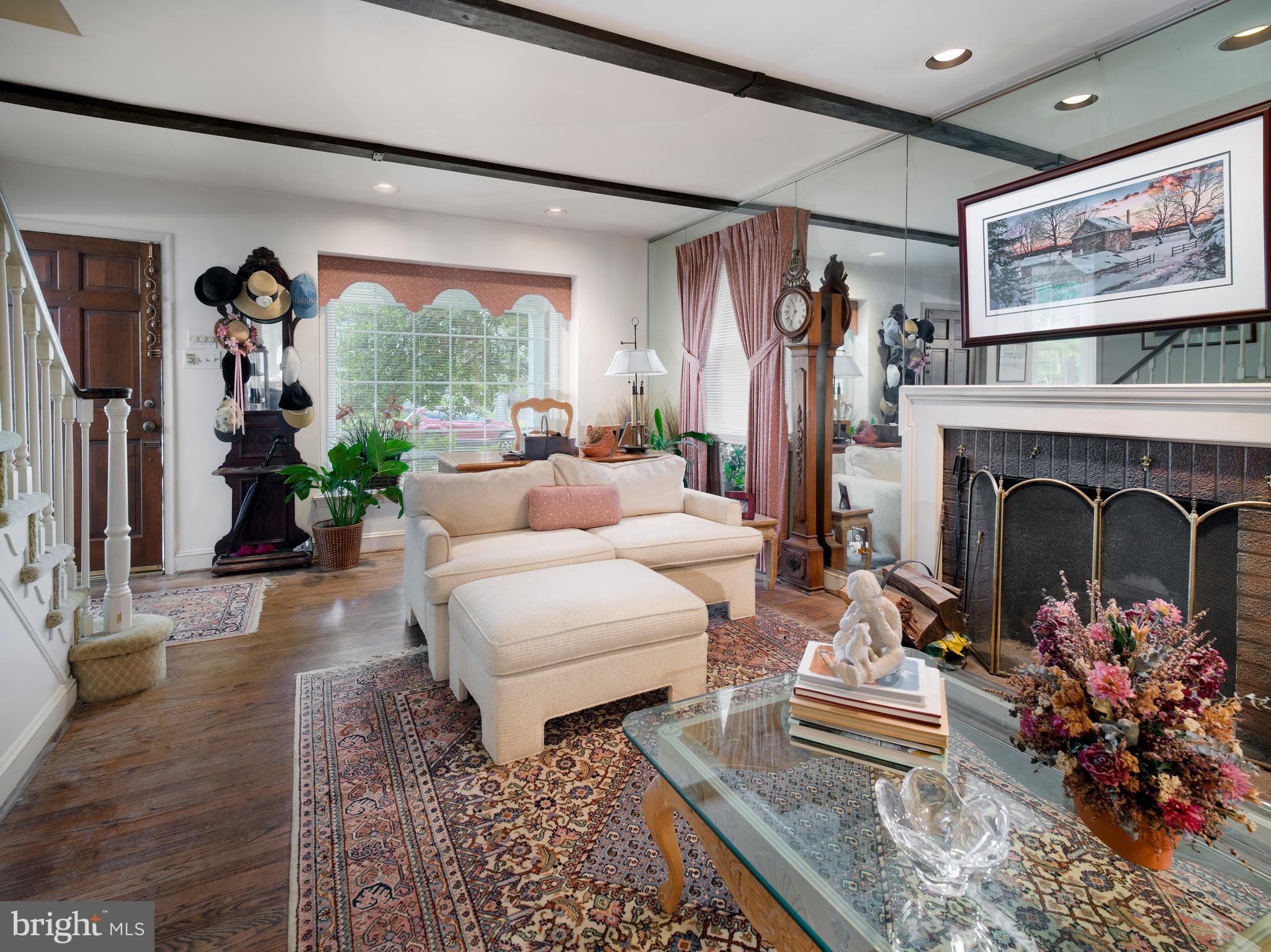 WYNNEWOOD - Residential