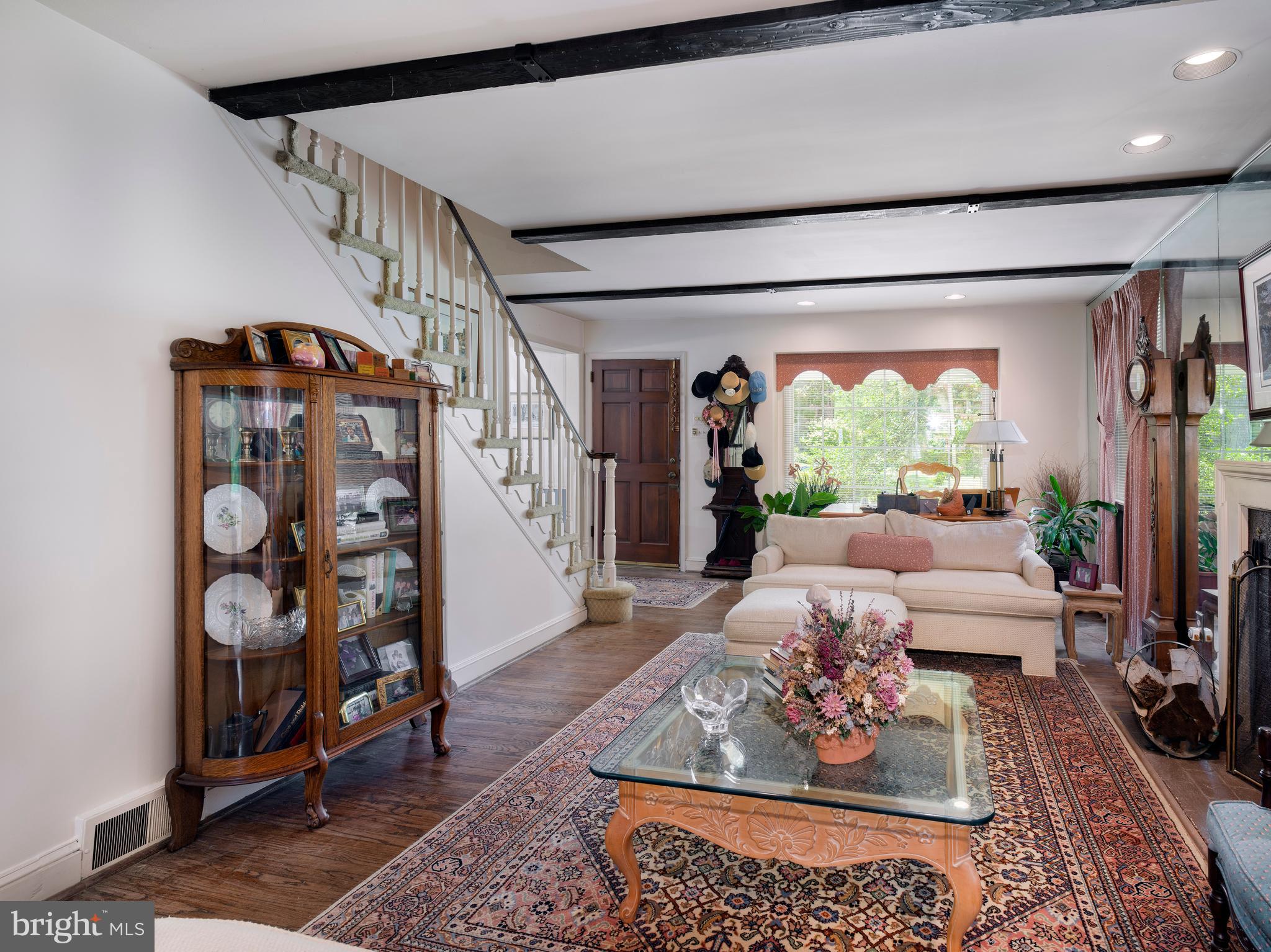 WYNNEWOOD - Residential