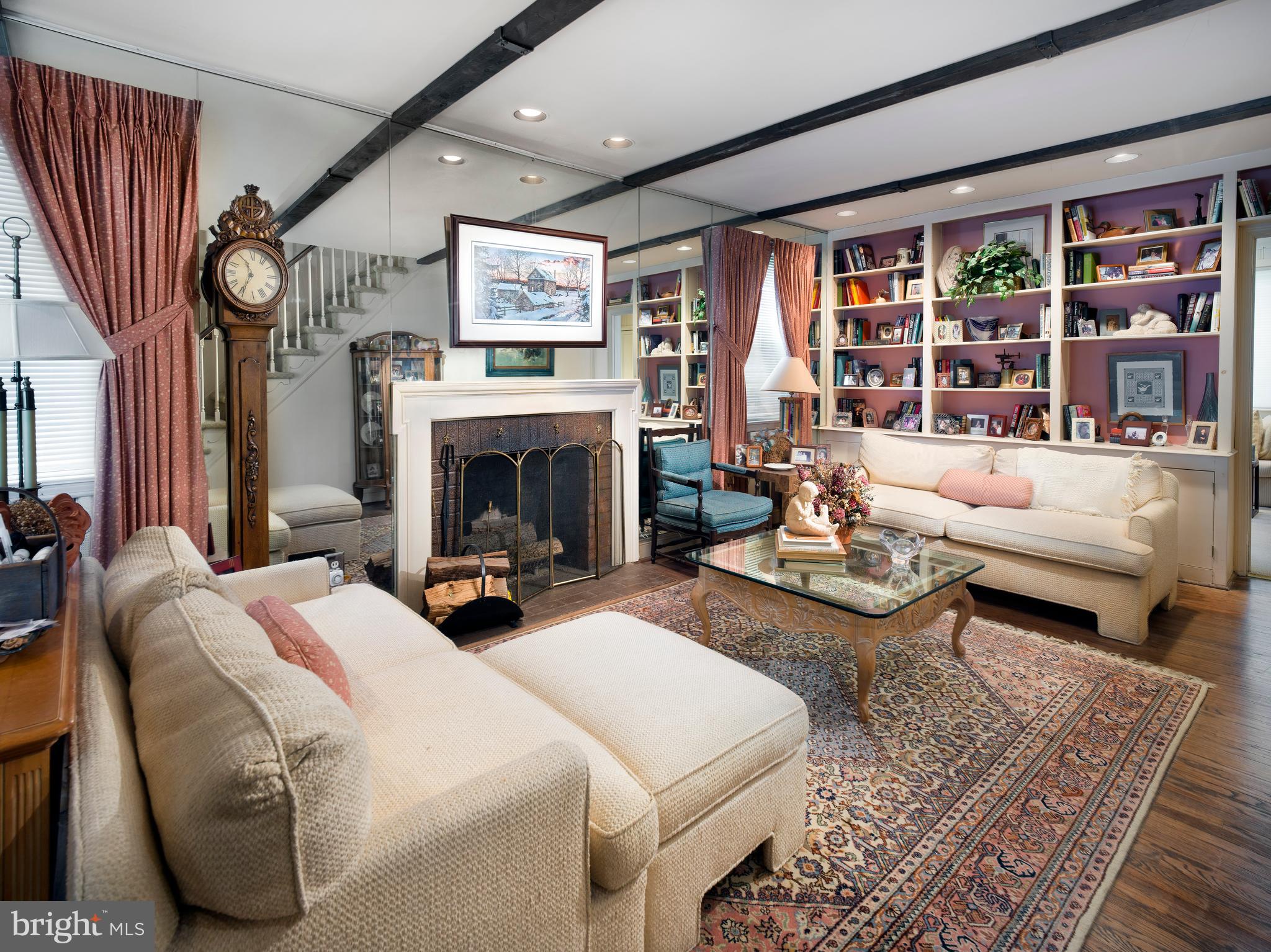 WYNNEWOOD - Residential