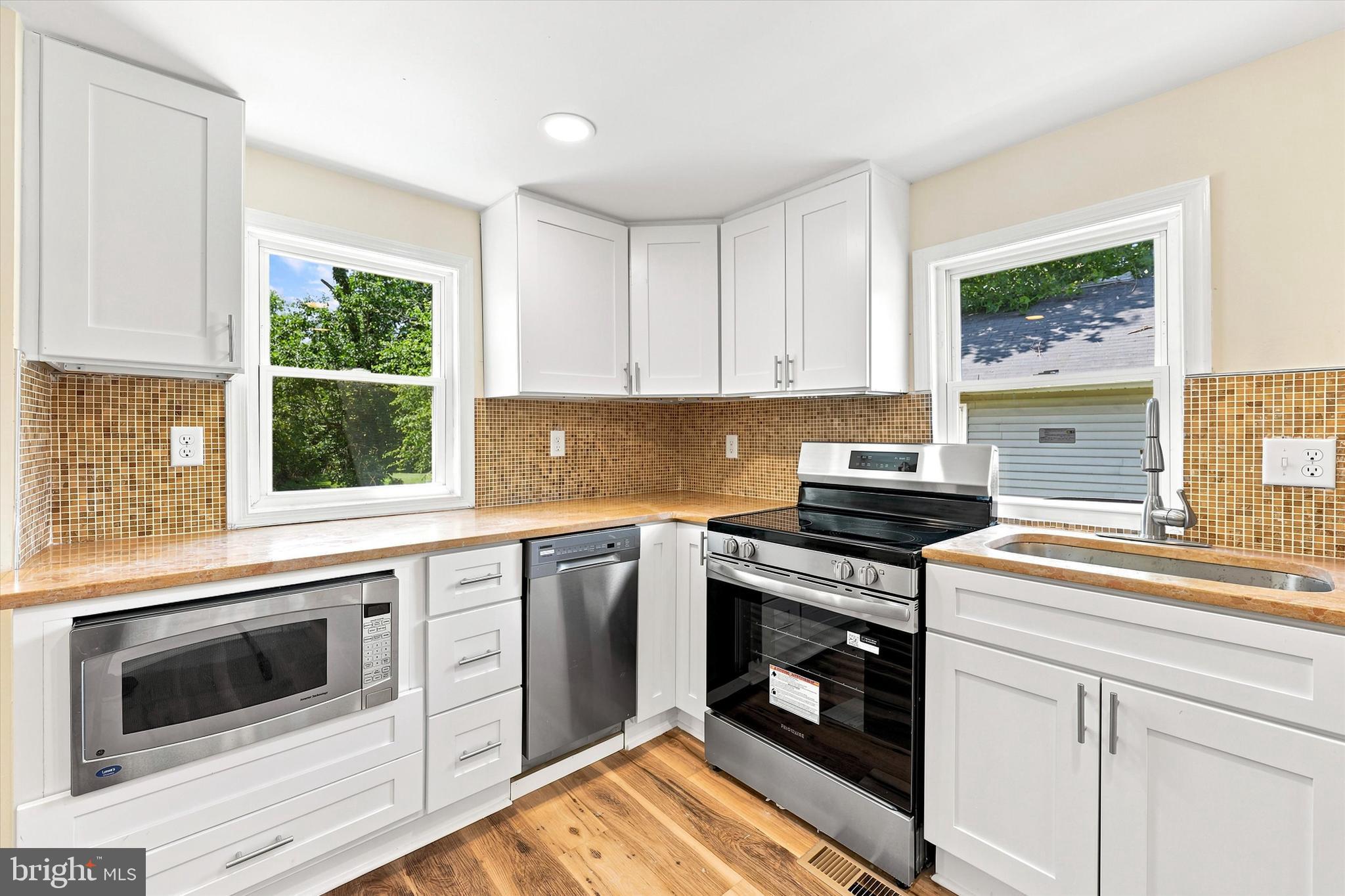 28 E MAIN STREET 30