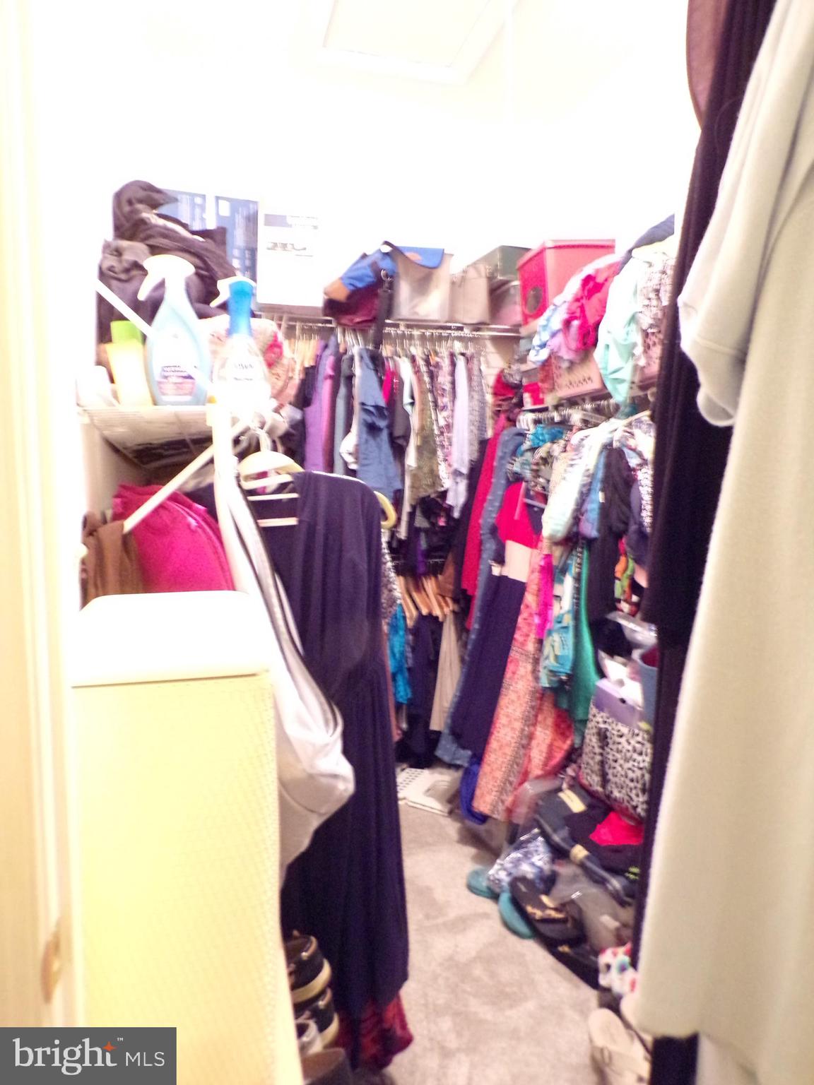 SOUTH RIVER COLONY - Residential