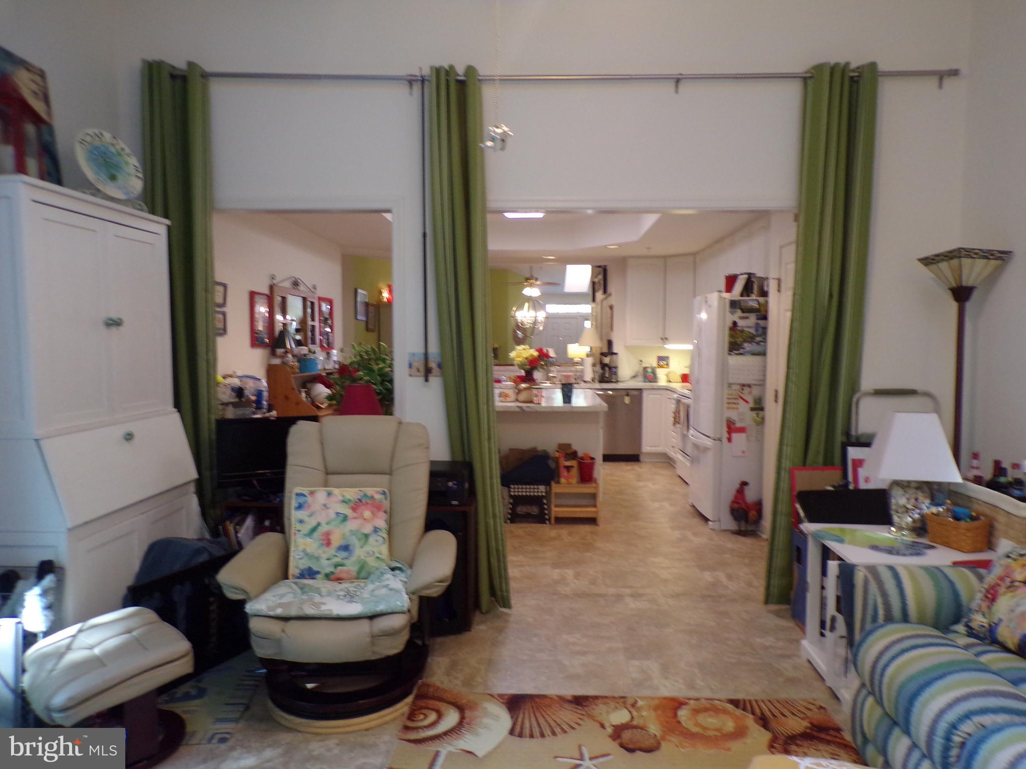 SOUTH RIVER COLONY - Residential