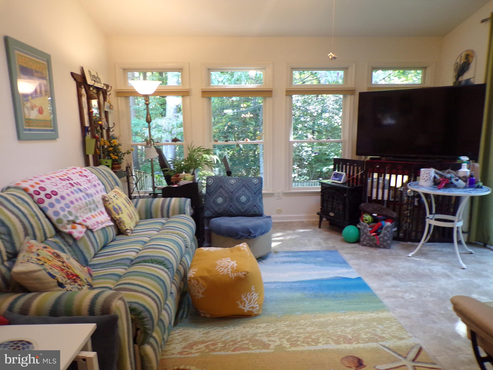 SOUTH RIVER COLONY - Residential