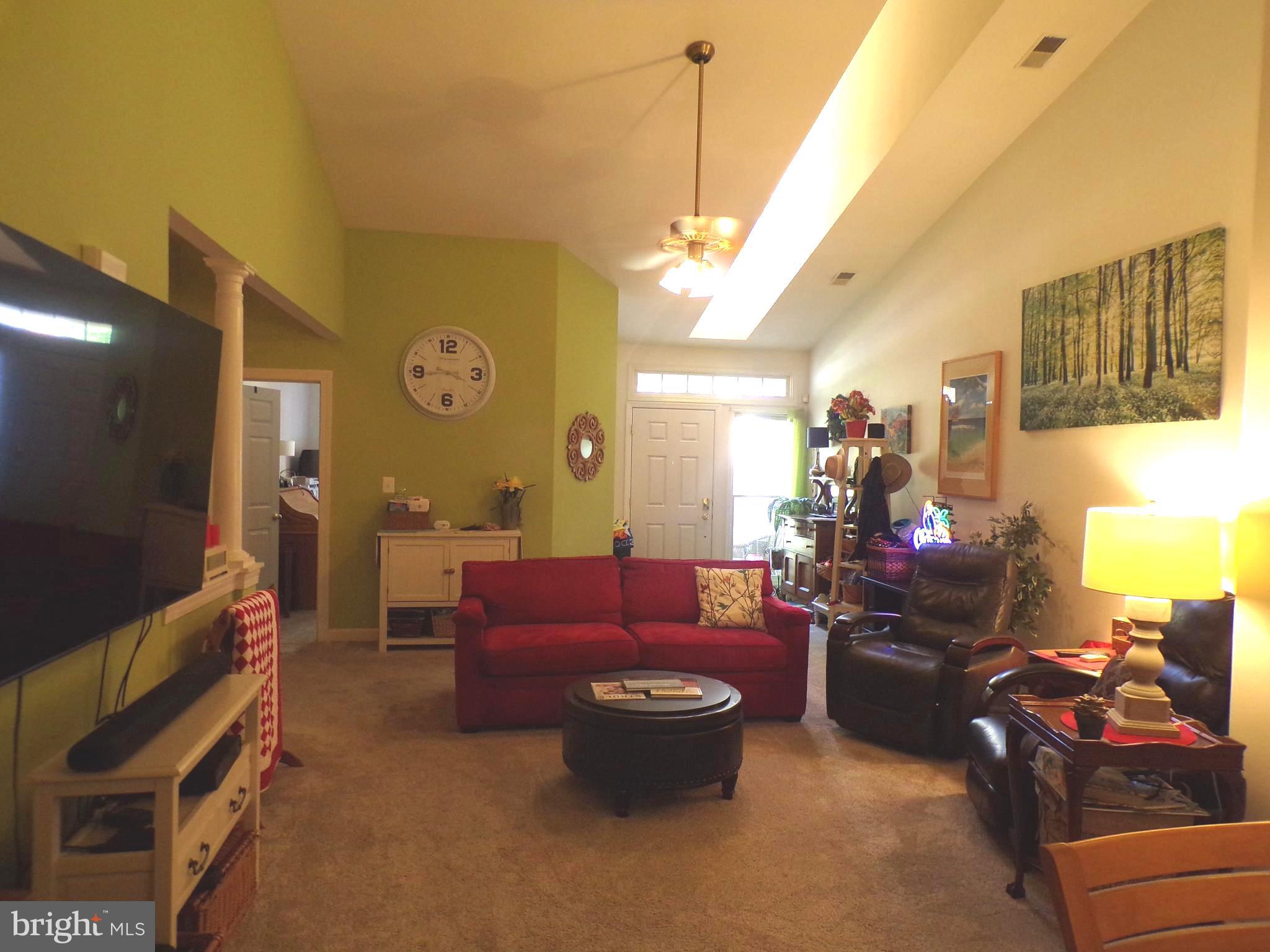 SOUTH RIVER COLONY - Residential