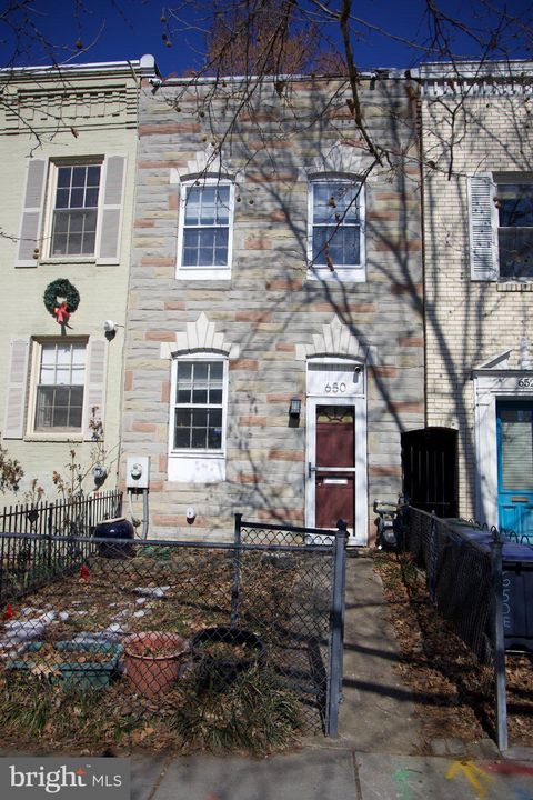650 E STREET SE WASHINGTON DC 20003