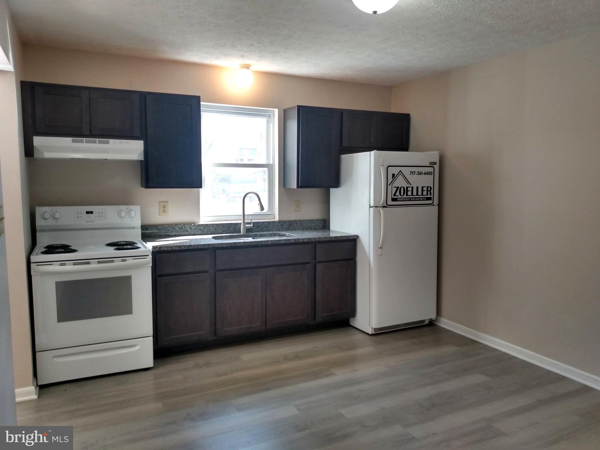 861 BUCHANAN TRAIL E 9