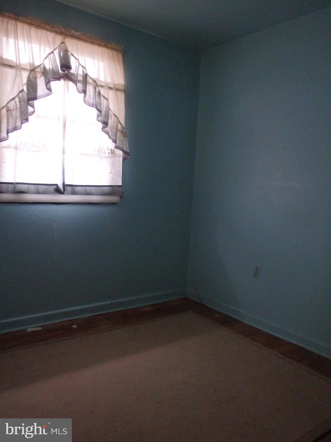 NEW HAMPSHIRE ESTATES - Residential