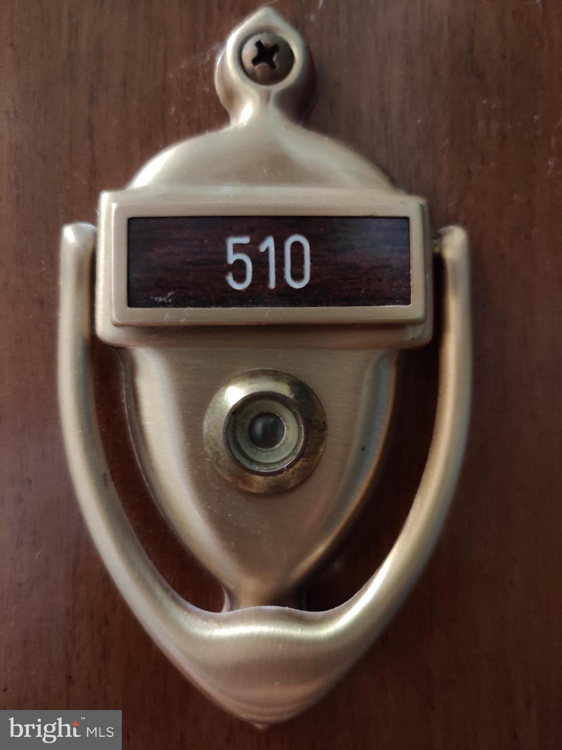 FANTASTIC - Luxury Apartment steps away from Bethesda Row. Walk to METRO Red line, bars, restaurants and Trader Joe's / Target. Heat, A/C, Water, Gas and PARKING included in rental price. Washer and Dryer in-unit. Open floorplan with plenty of light and closet space. Available immediately. Don't hesitate! Call for a tour appointment today.