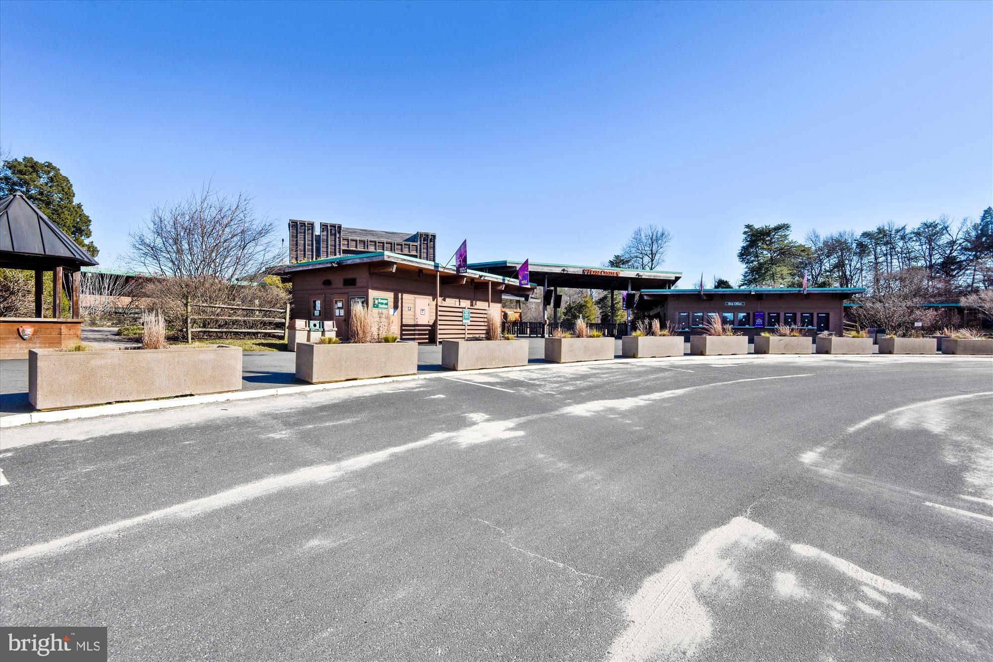 STARKS CROSSING - Residential