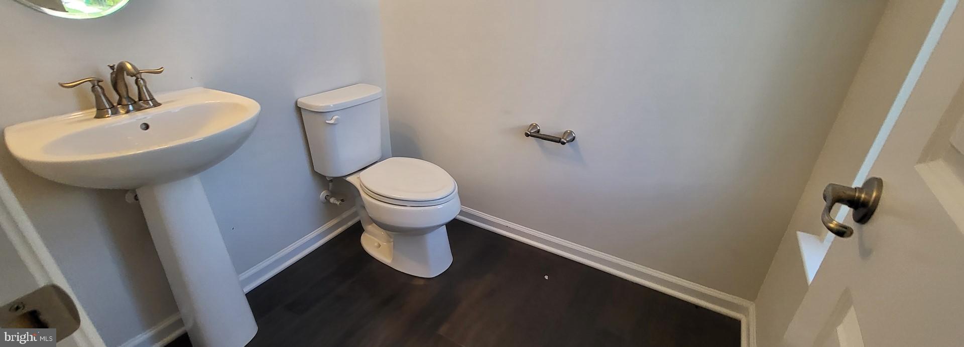 WESTCHESTER SQUARE - Residential