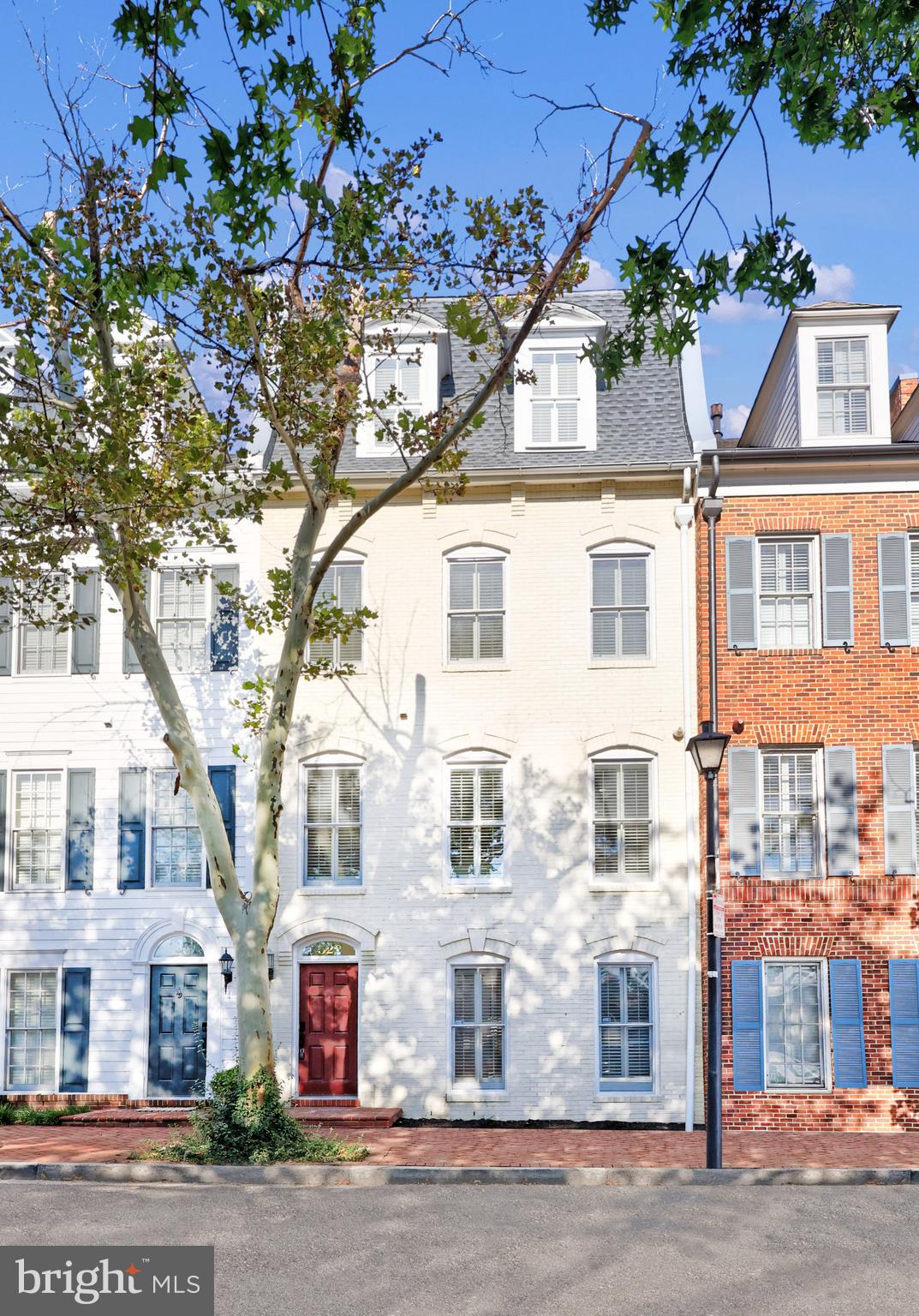 522 N ROYAL STREET