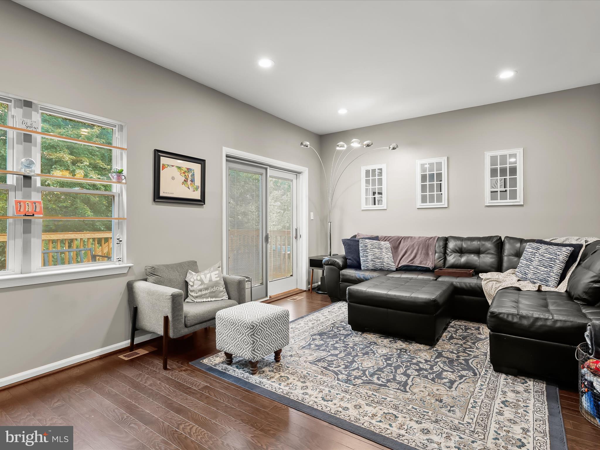 CASTLEMILL - Residential