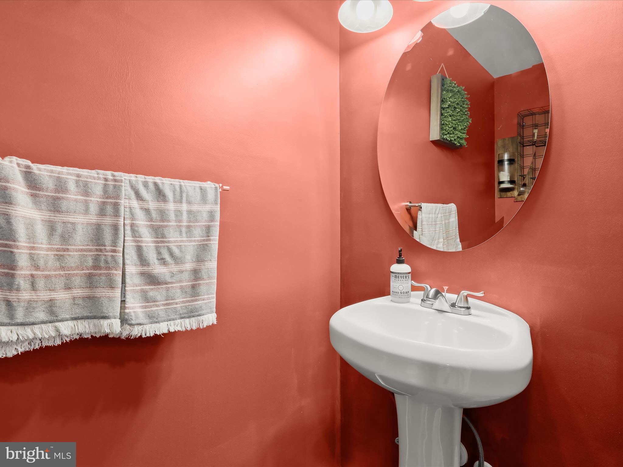 CASTLEMILL - Residential